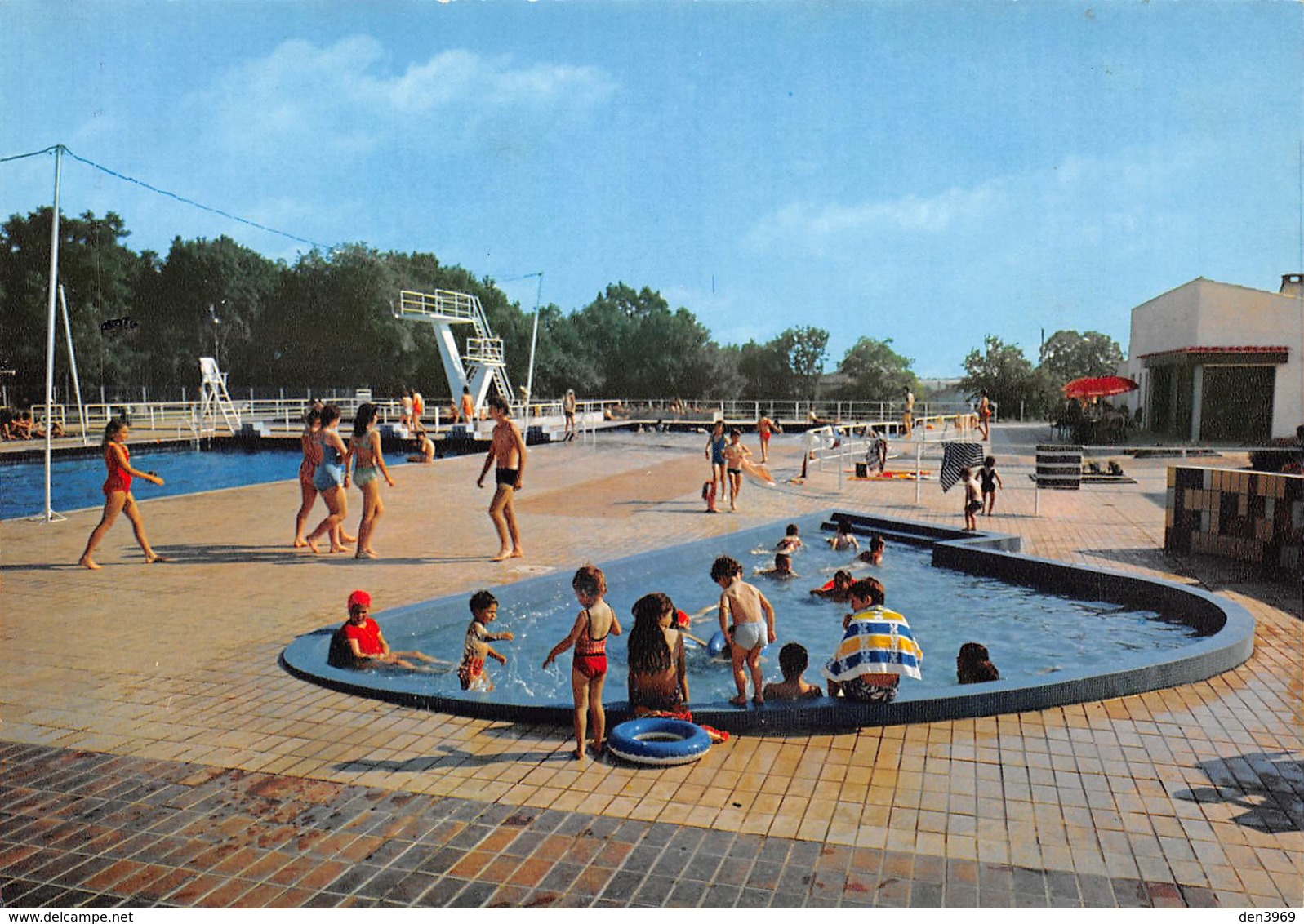 PONT-l'ABBE-d'ARNOULT - La Piscine - Architecte André Morisseau, Saintes - Pont-l'Abbé-d'Arnoult