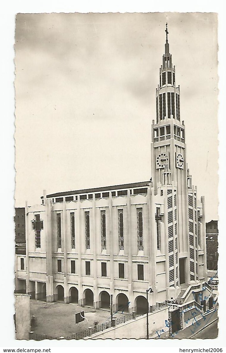 Paris 20 E église Saint Jean De Bosco - Paris (20)