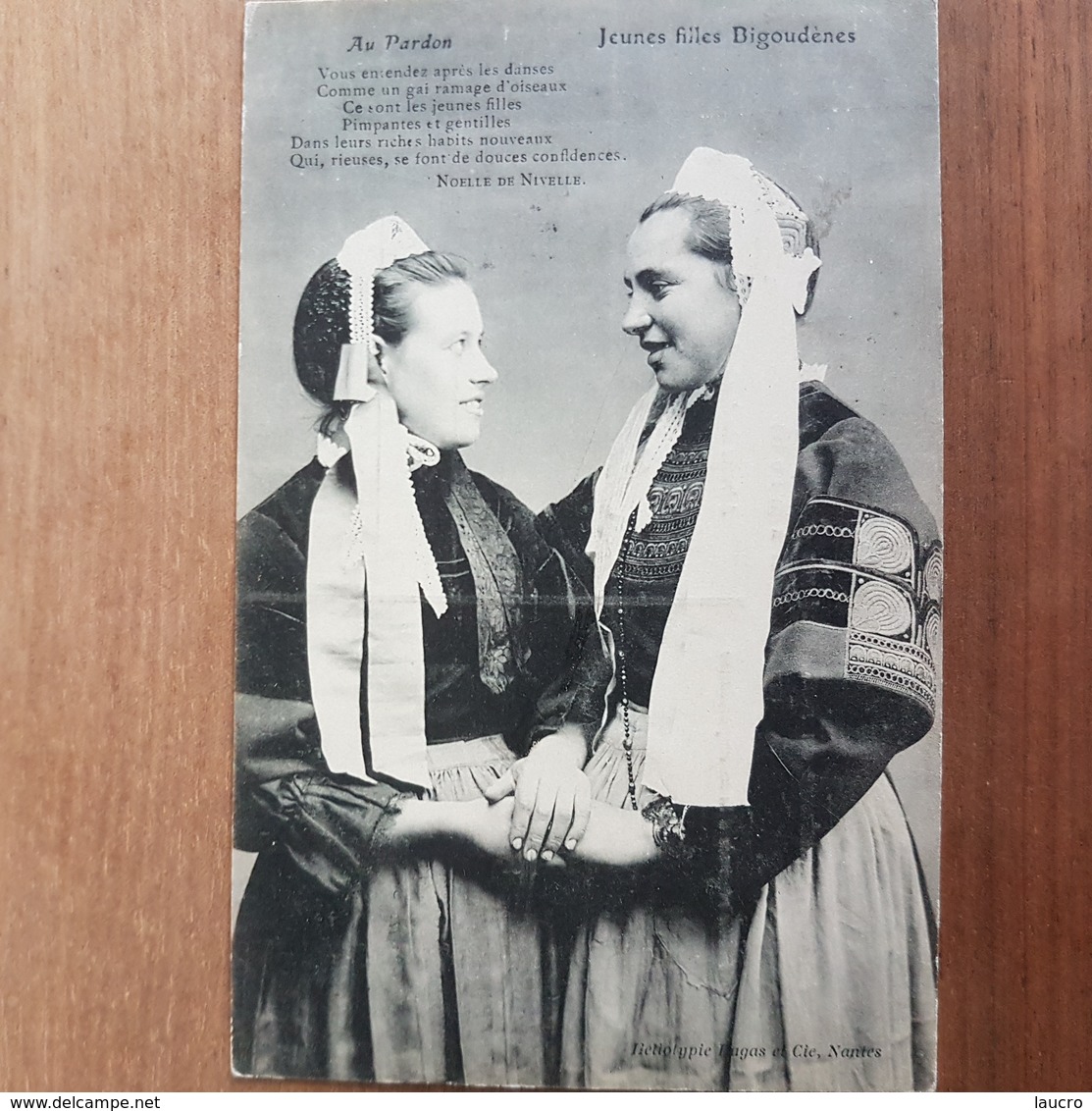 Pont-l'Abbé Ou Environs.au Pardon.jeunes Filles Bigoudenes.coiffe Costume Breton.édition Dugas - Pont L'Abbe