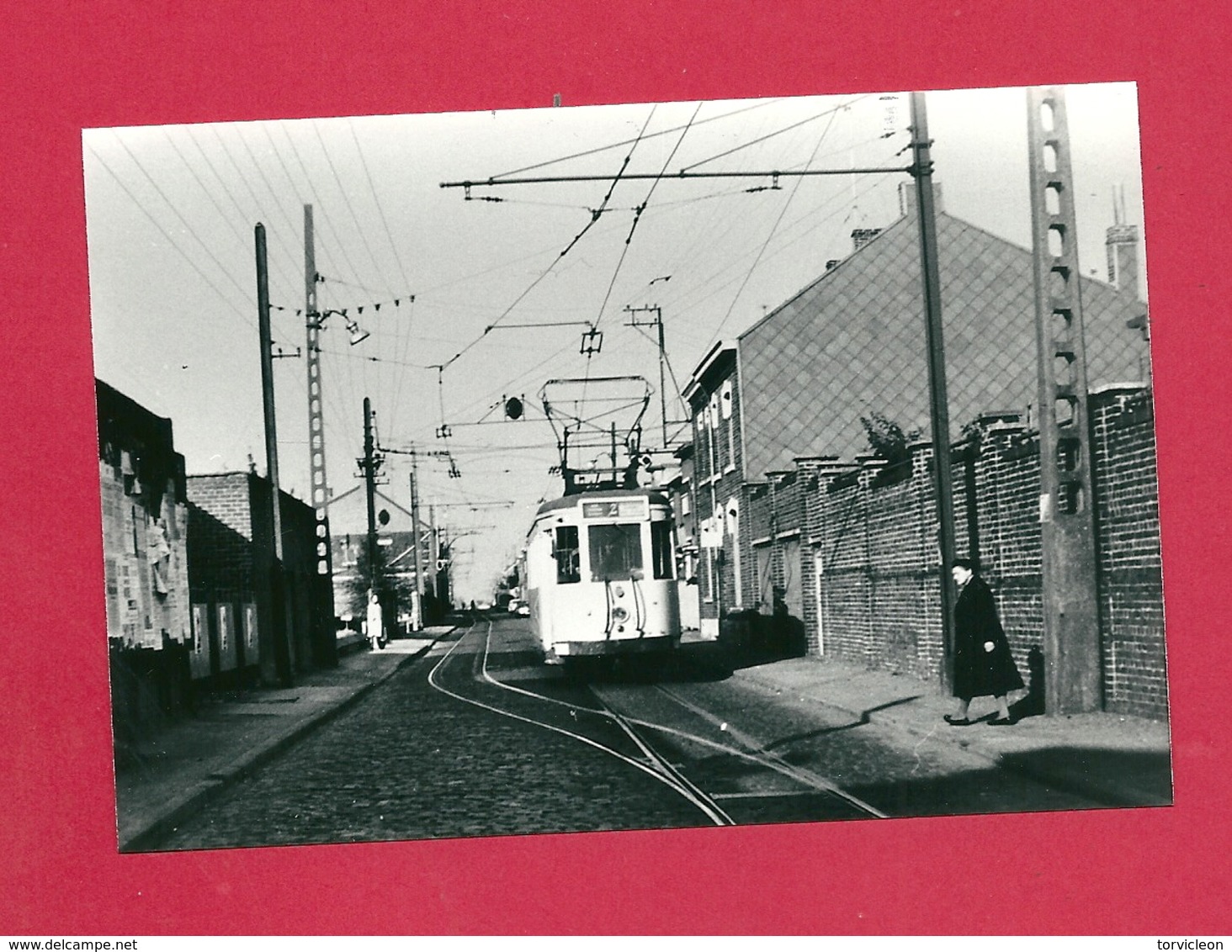 Photo  Dour = 1966   TRAM  Ligne 2 Barré   Au  Premier  évitement Après Le Départ  De  TRICHERIE - Autres & Non Classés