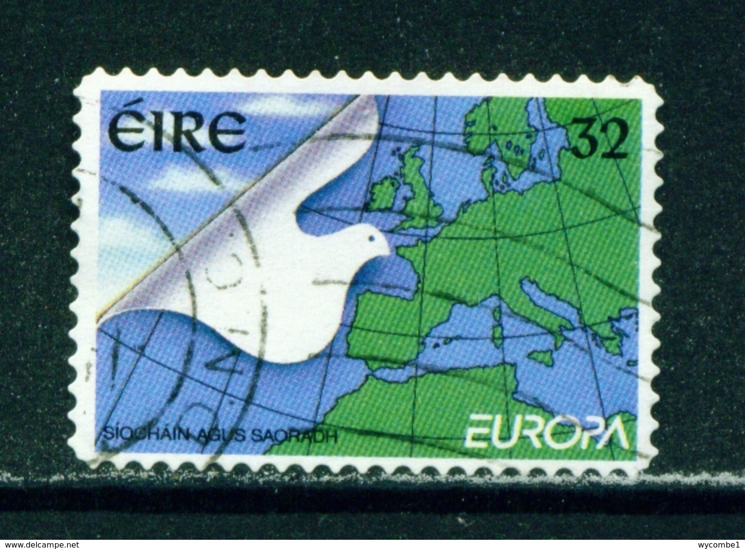 IRELAND  -  1995 Europa  32p Self Adhesive Used As Scan - Used Stamps