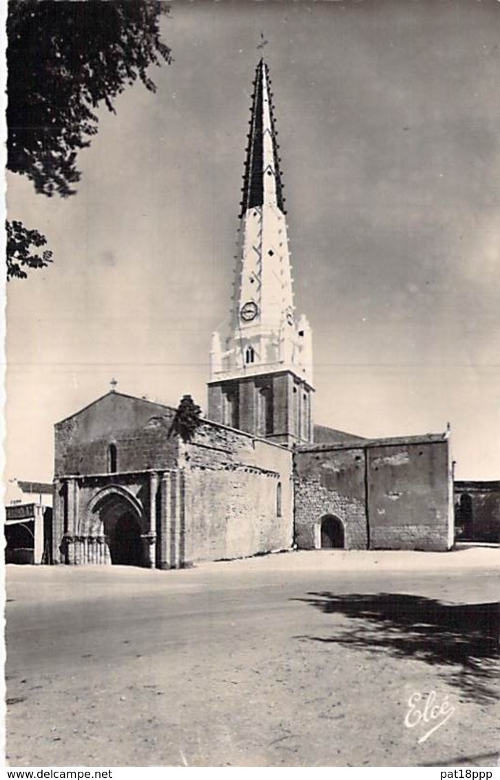 17 - ILE DE RE - ARS EN RE L'Eglise Et Son Clocher Caractéristique - CPSM Dentelée Format CPA 1954 - Charente Maritime - Ile De Ré