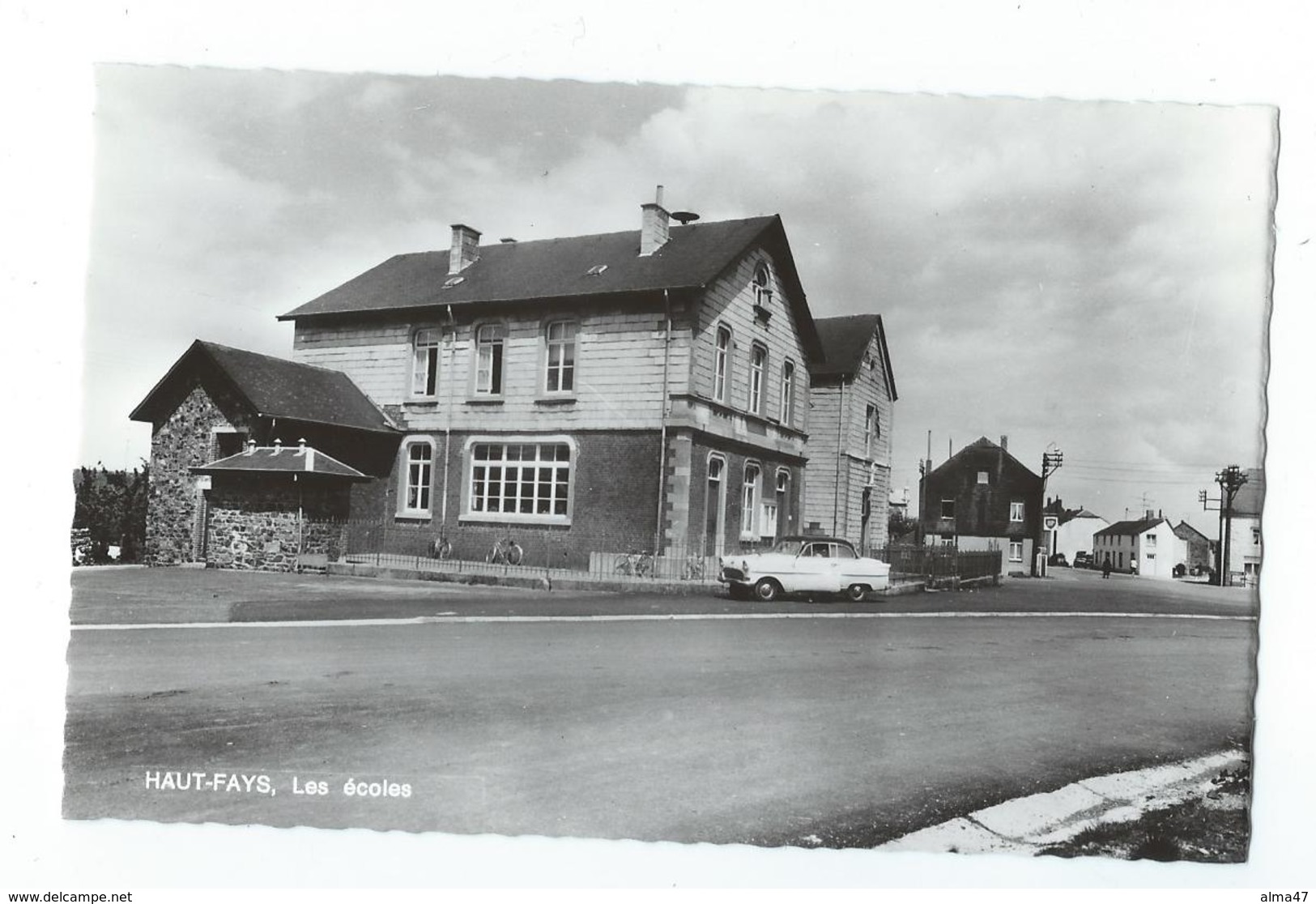 Haut-Fays - Les écoles - Oldtimer - Pas Circulé - Edit. A. Smetz - Daverdisse