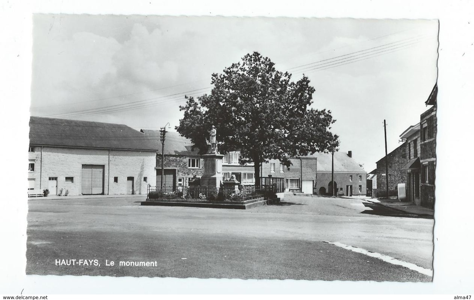 Haut-Fays - Le Monument Et La Place - Pas Circulé - Edit. A. Smetz - Daverdisse