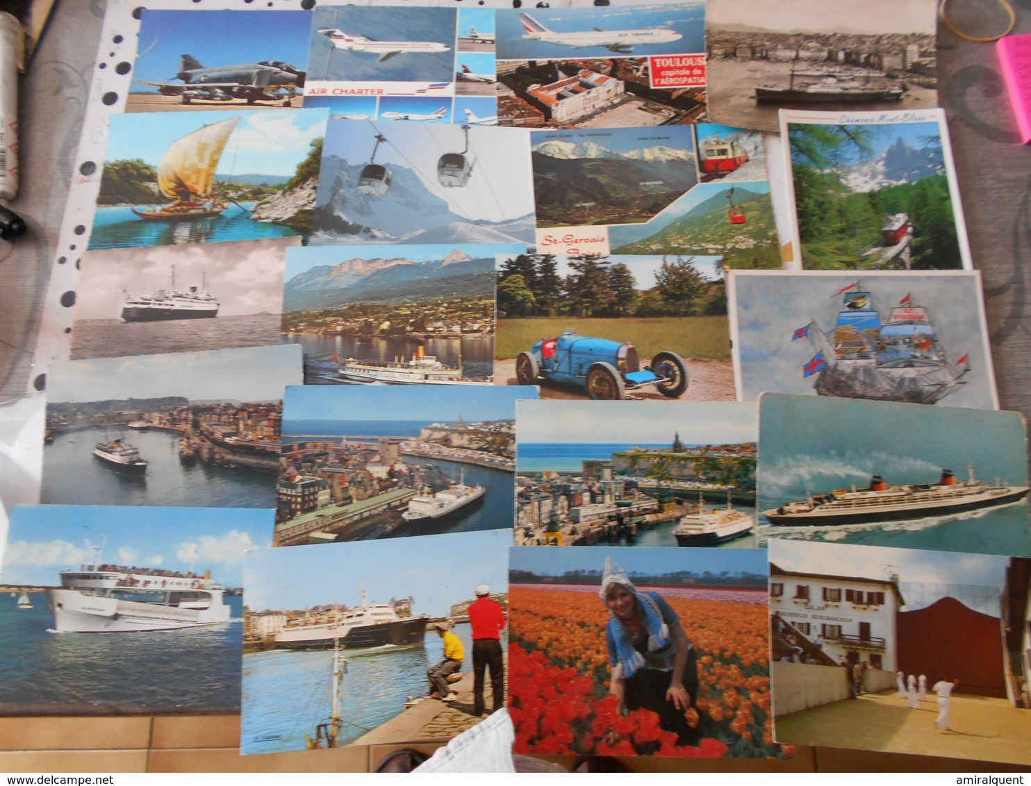 lot d'environ 4000 cartes postales fantaisies moyen transports metiers etc etc voir detail