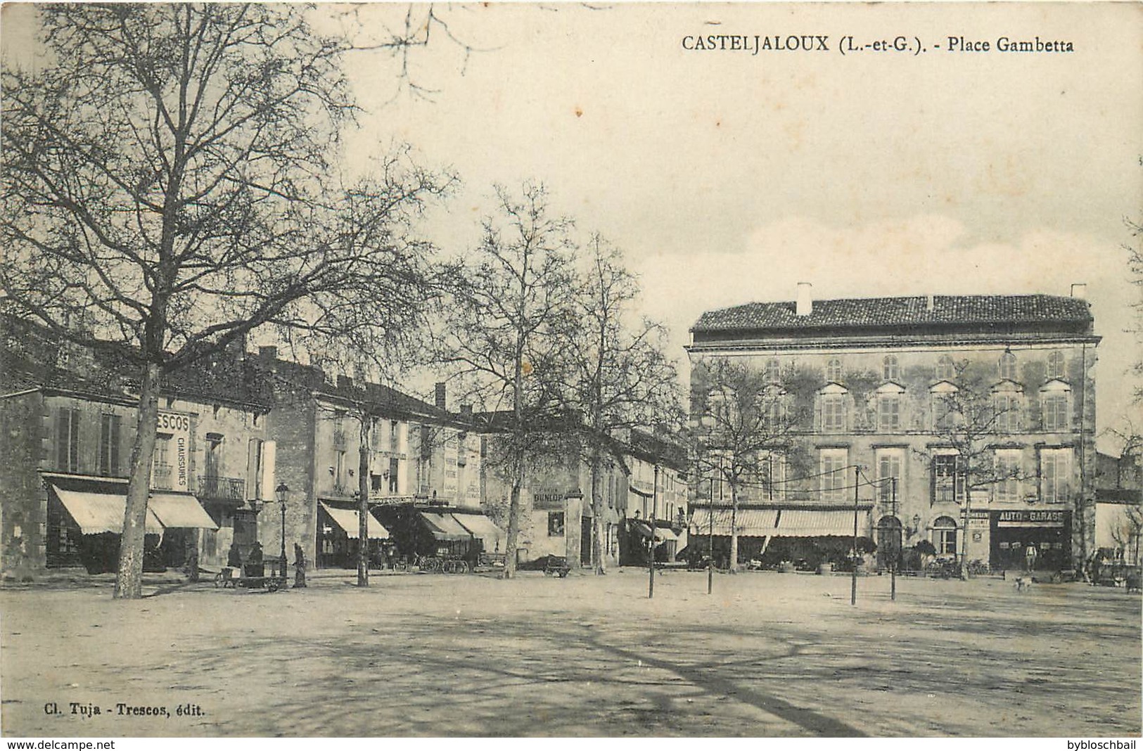 CPA 47 Lot Et Garonne Casteljaloux Place Gambetta Auto Garage Michelin Dunlop Chaussures Motocycles - Casteljaloux