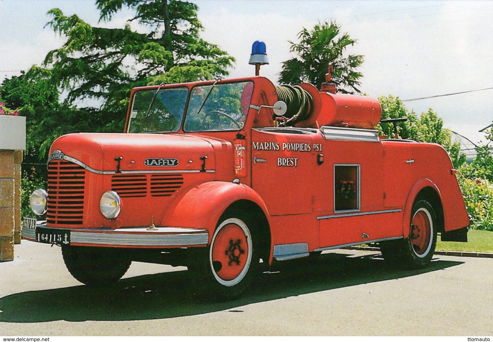 Véhicules Pompiers -  Le P.S. Laffly (1949) - Equipment De Marins-Pompiers De Brest  -  CPM - Transporter & LKW