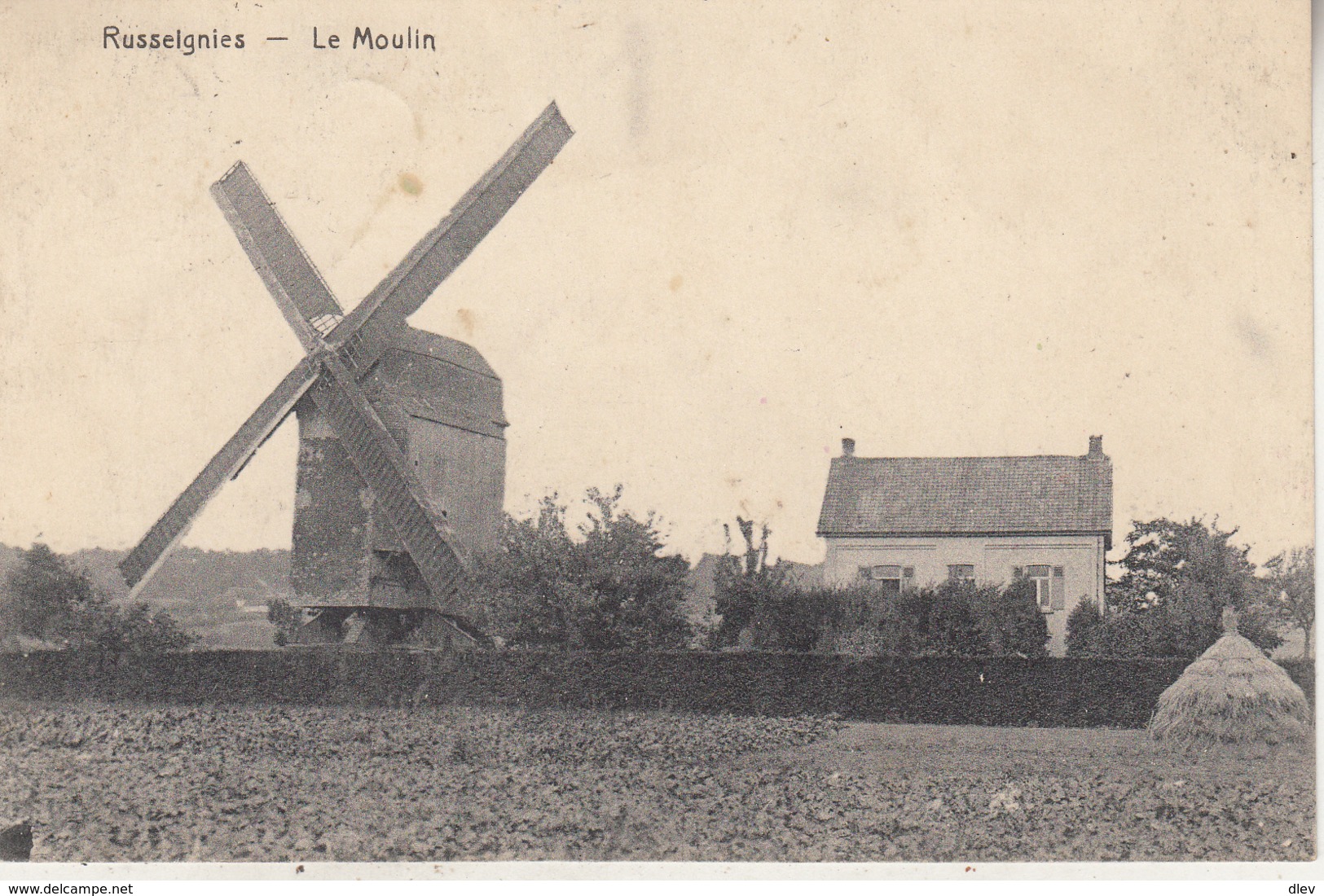 Russeignies - Le Moulin Et Environs - Edit. Deschepper, Russeignies/Desaix - Moulins à Vent