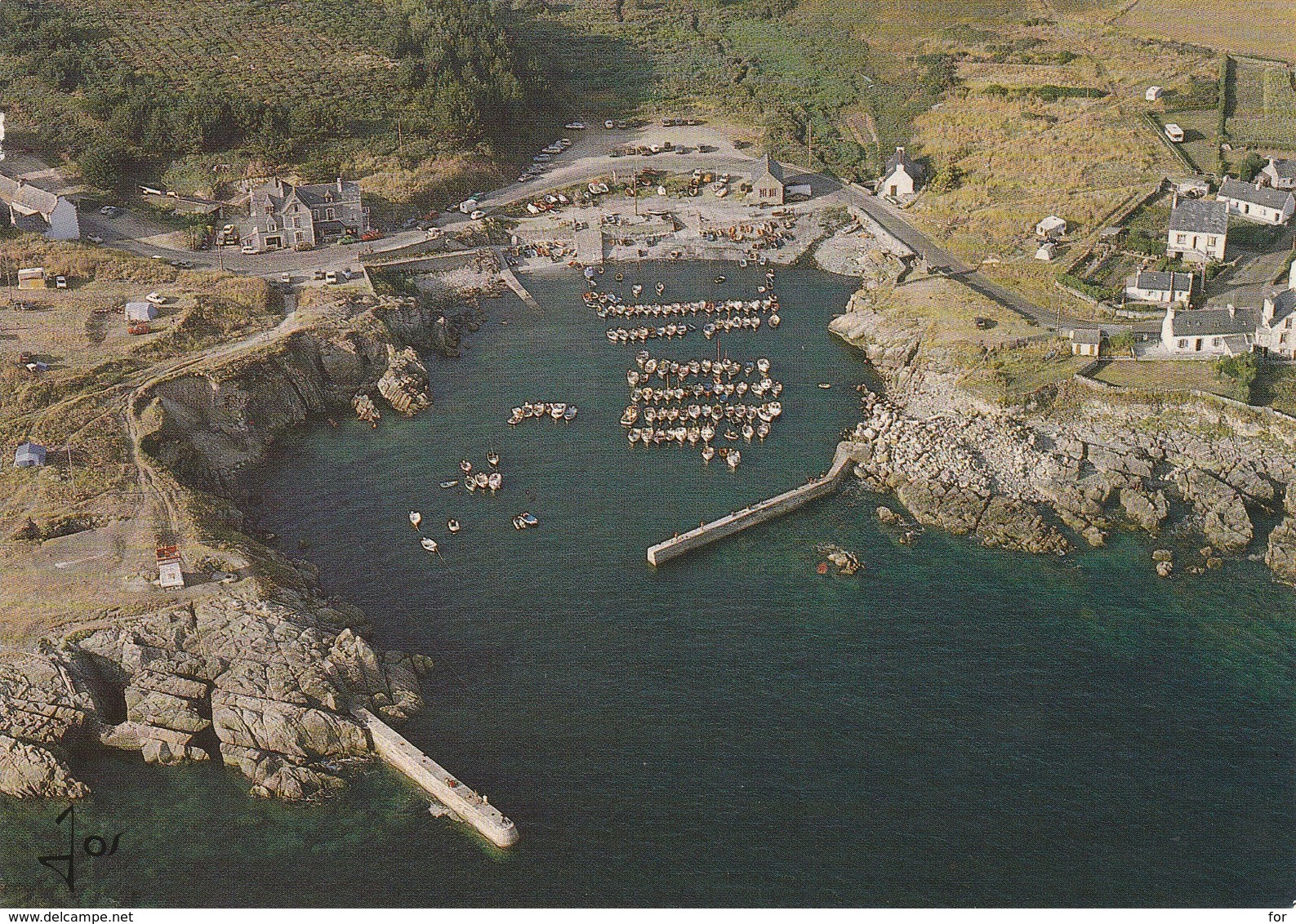 Finistère : PLOUHINEC - POULHAN :  Vue Aérienne - Le Petit Port De Pors-poulhan ( C.p.m. - Photo Vérit. - Grand Format ) - Plouhinec