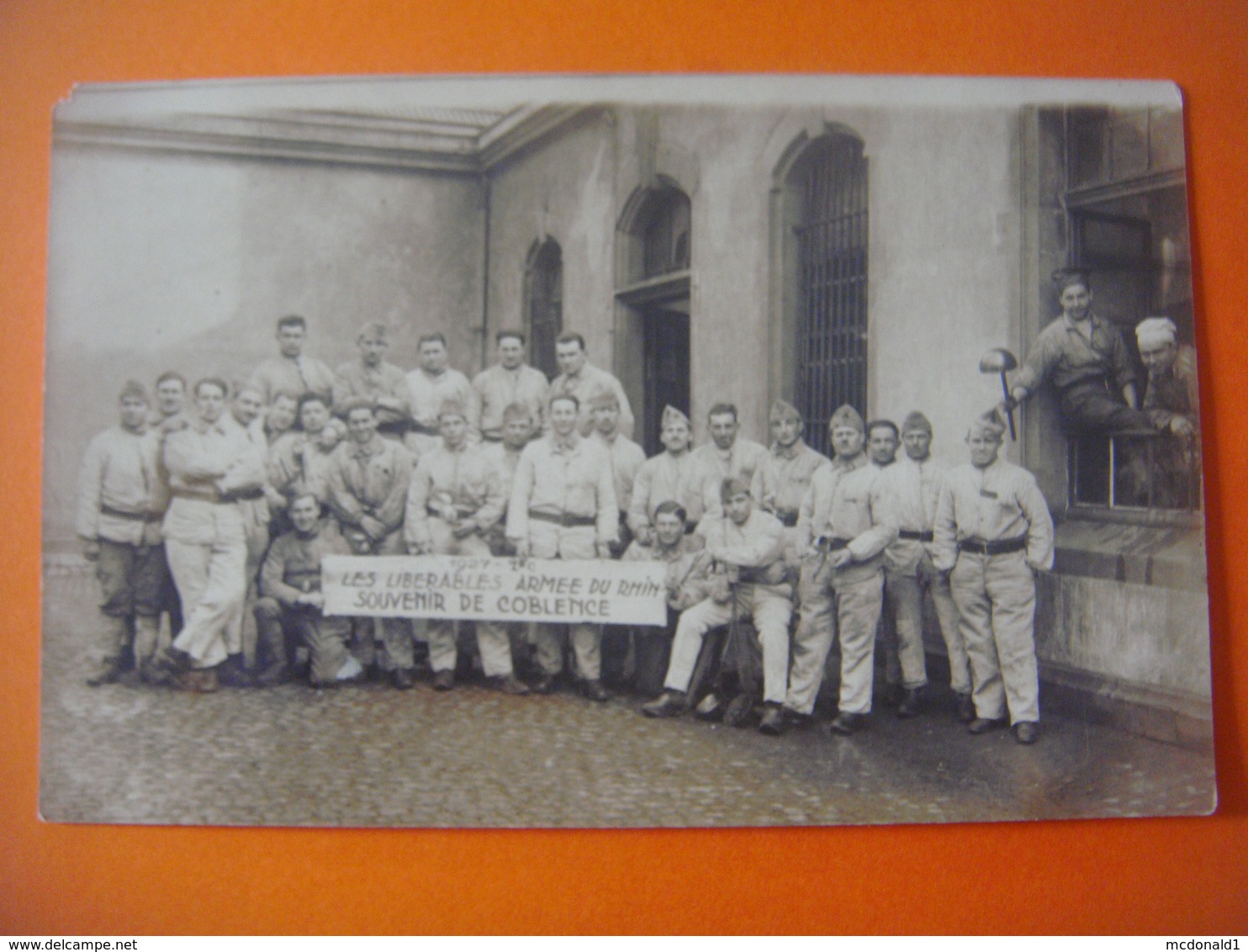 Carte Photo Militaria -Soldats Soldaten-Guerre Krieg- COBLENCE ( Koblenz ) Libérable Armée Du Rhin Caserne -Baracke 1927 - Koblenz