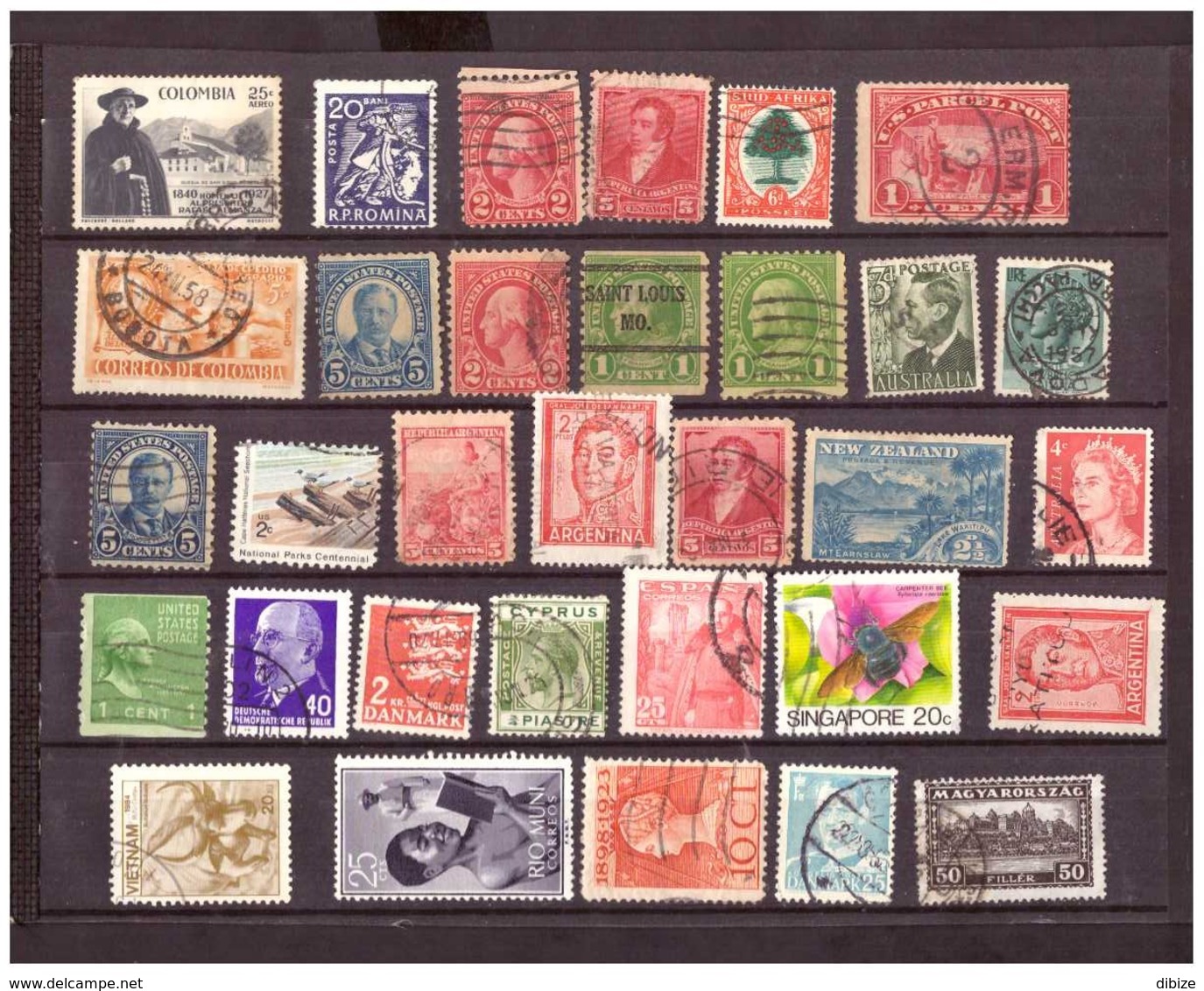 32 Timbres. Divers Pays. Erreurs. Défaut De Découpage Et Dentition Décentrés. Etat Moyen. - Oddities On Stamps