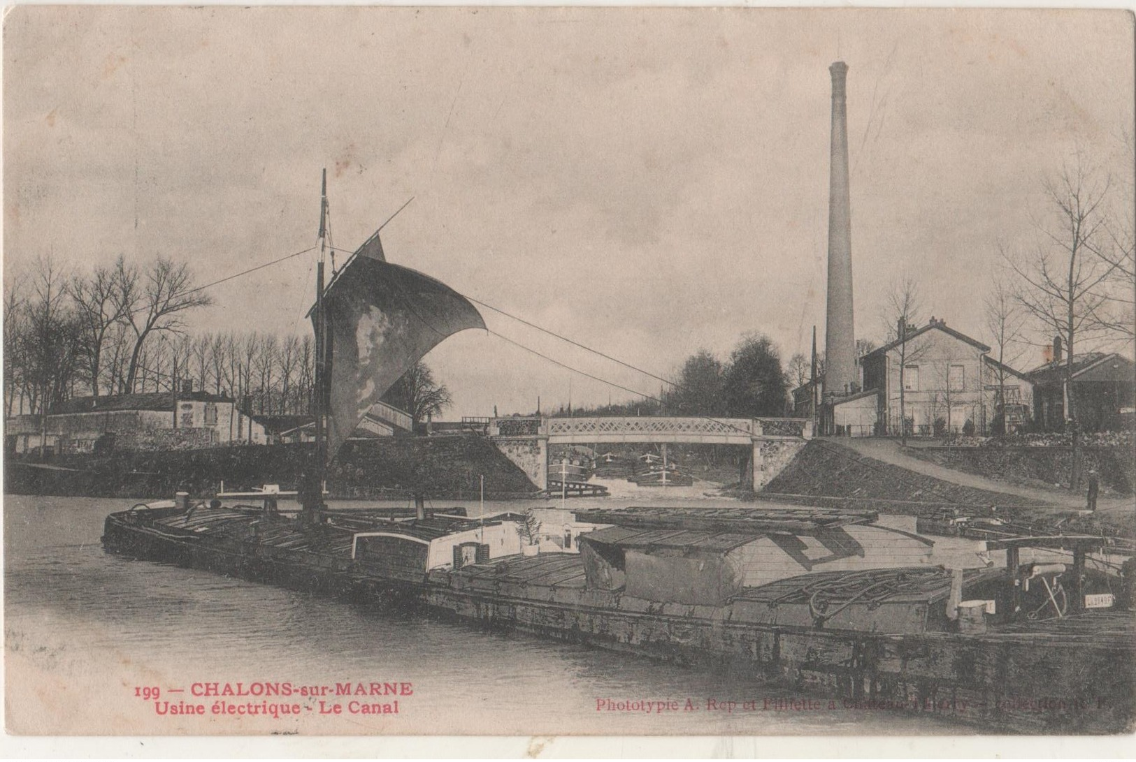 CPA 51. Chalons Sur Marne. Usine électrique. Le Canal - Châlons-sur-Marne