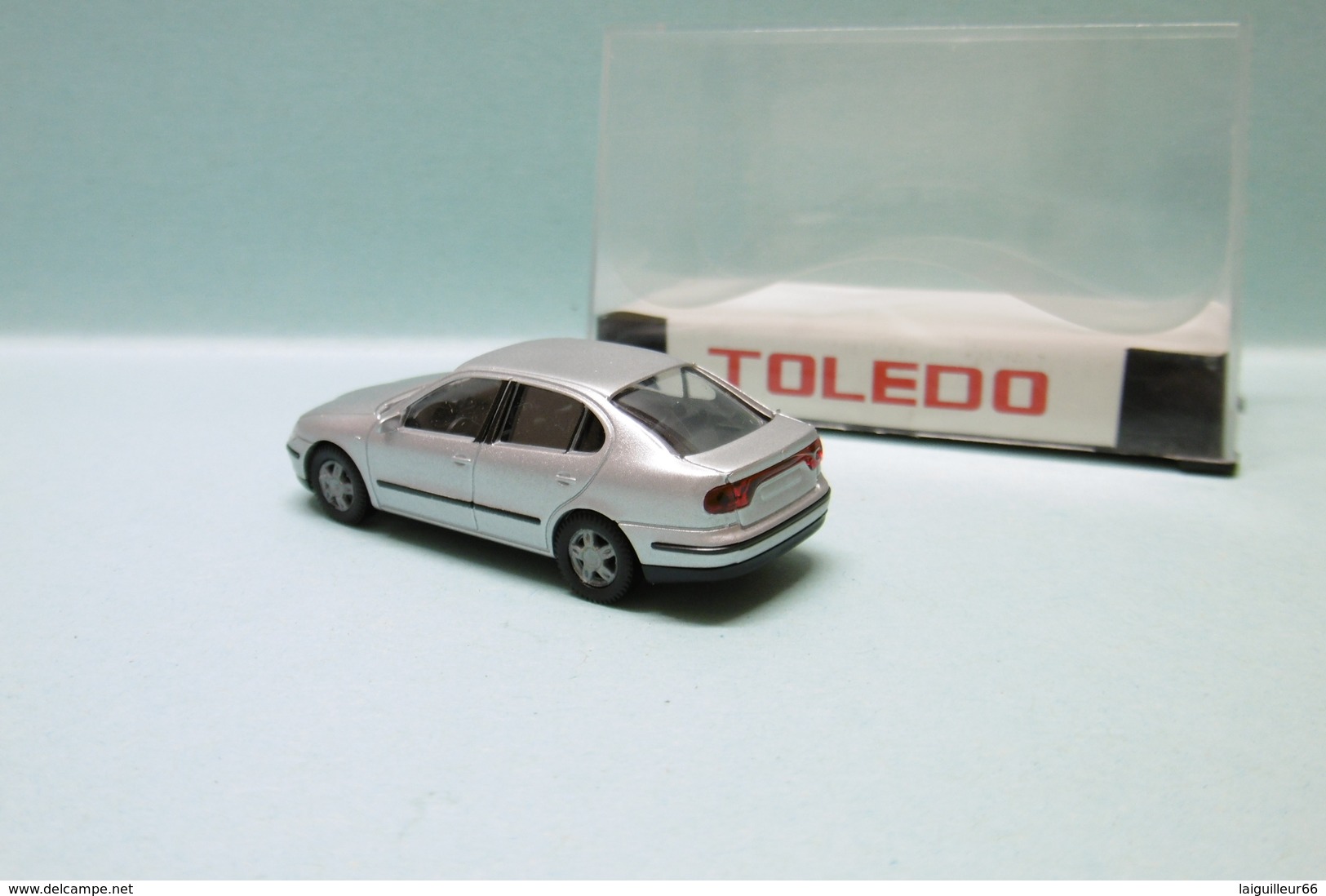 AWM - SEAT TOLEDO Gris Métallisé En Boîte Neuf HO 1/87 - Véhicules Routiers