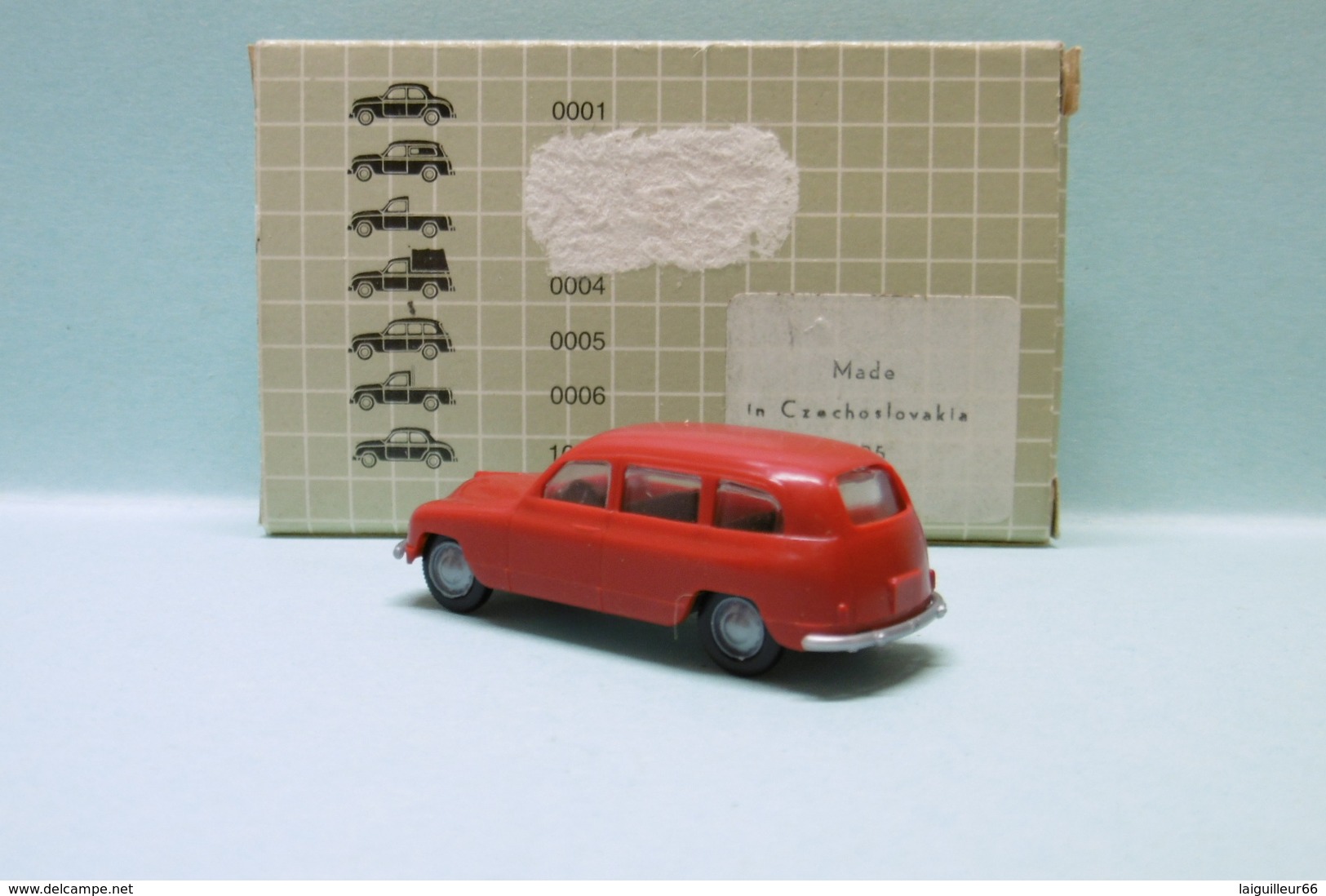 Igra - SKODA 1200 BREAK FAMILIAL 1952 Rouge Voiture Neuf 0005 NBO HO 1/87 - Véhicules Routiers