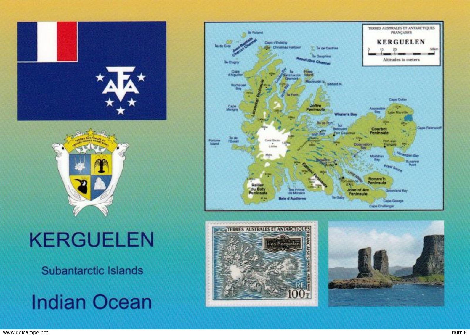 1 AK Kerguelen TAAF * Flagge, Wappen, Landkarte, Aufgedruckte Briefmarke Und Eine Aufnahme Der Kerguelen * - Cartes Géographiques