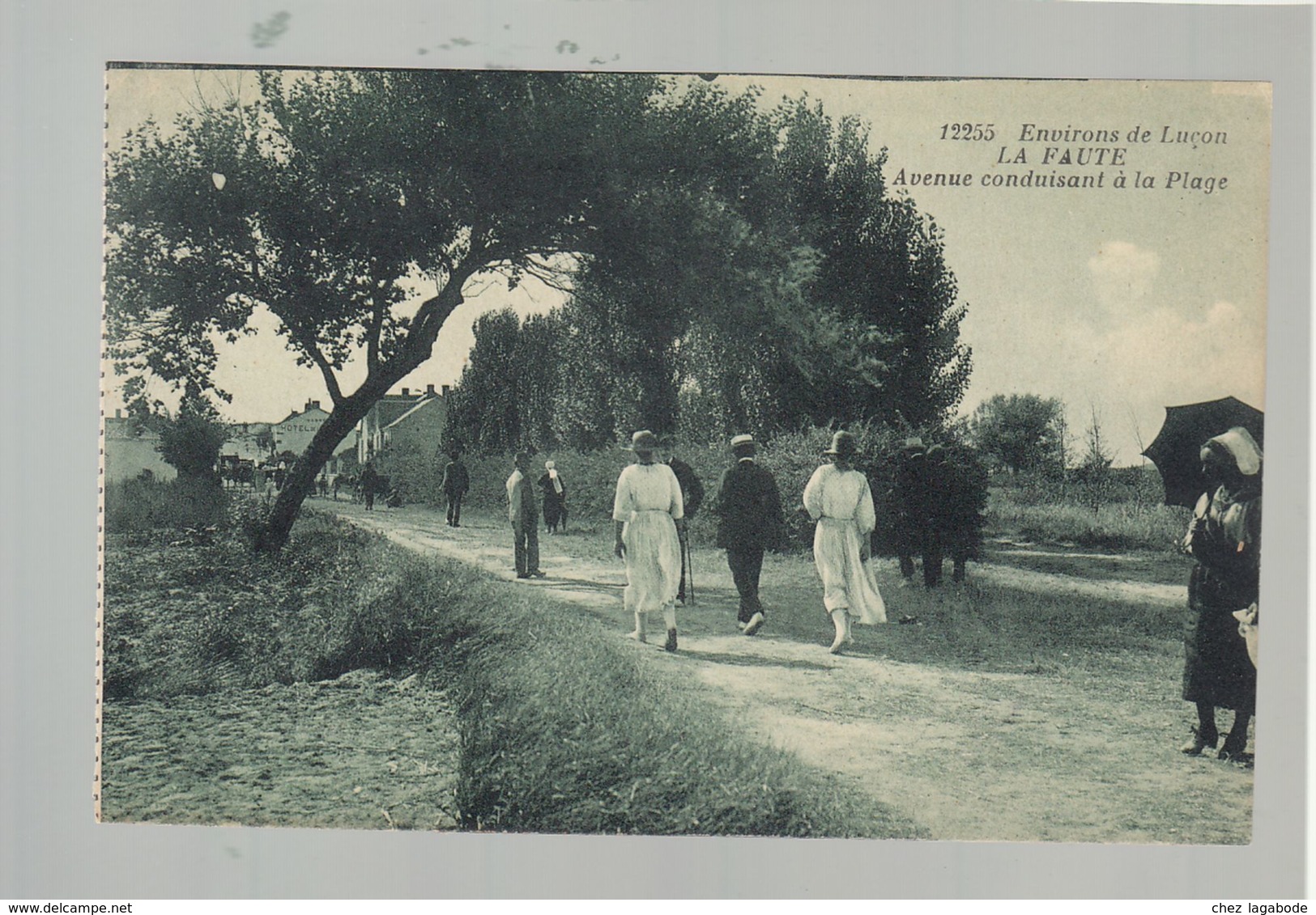 CP (85) La Faute - Avenue Conduisant à La Plage - Andere & Zonder Classificatie