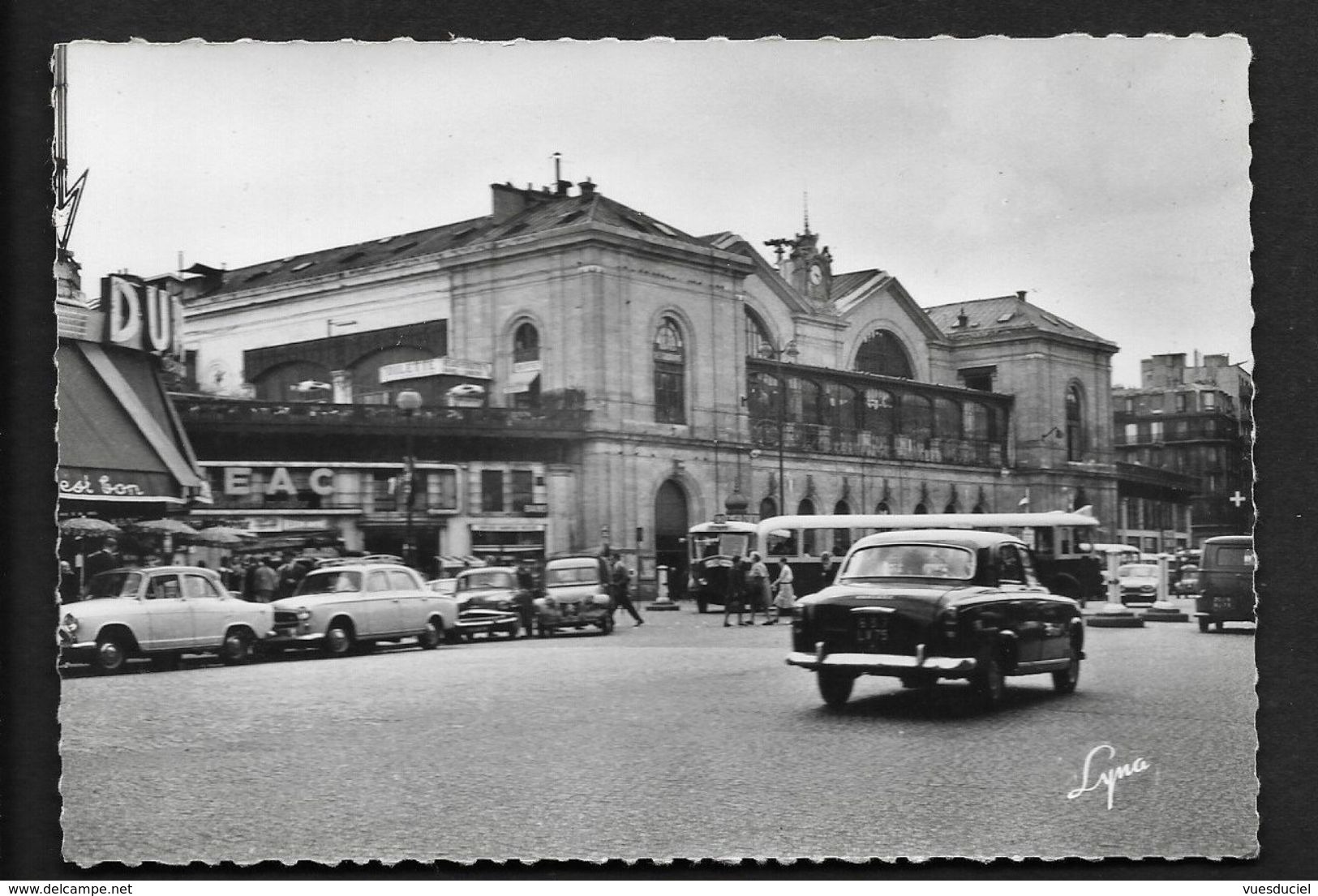 Voiture Bus Citroën 2CV , Renault Et Autres Modèles De Voitures / Car Auto / CPSM Paris Gare Montparnasse - Métro Parisien, Gares