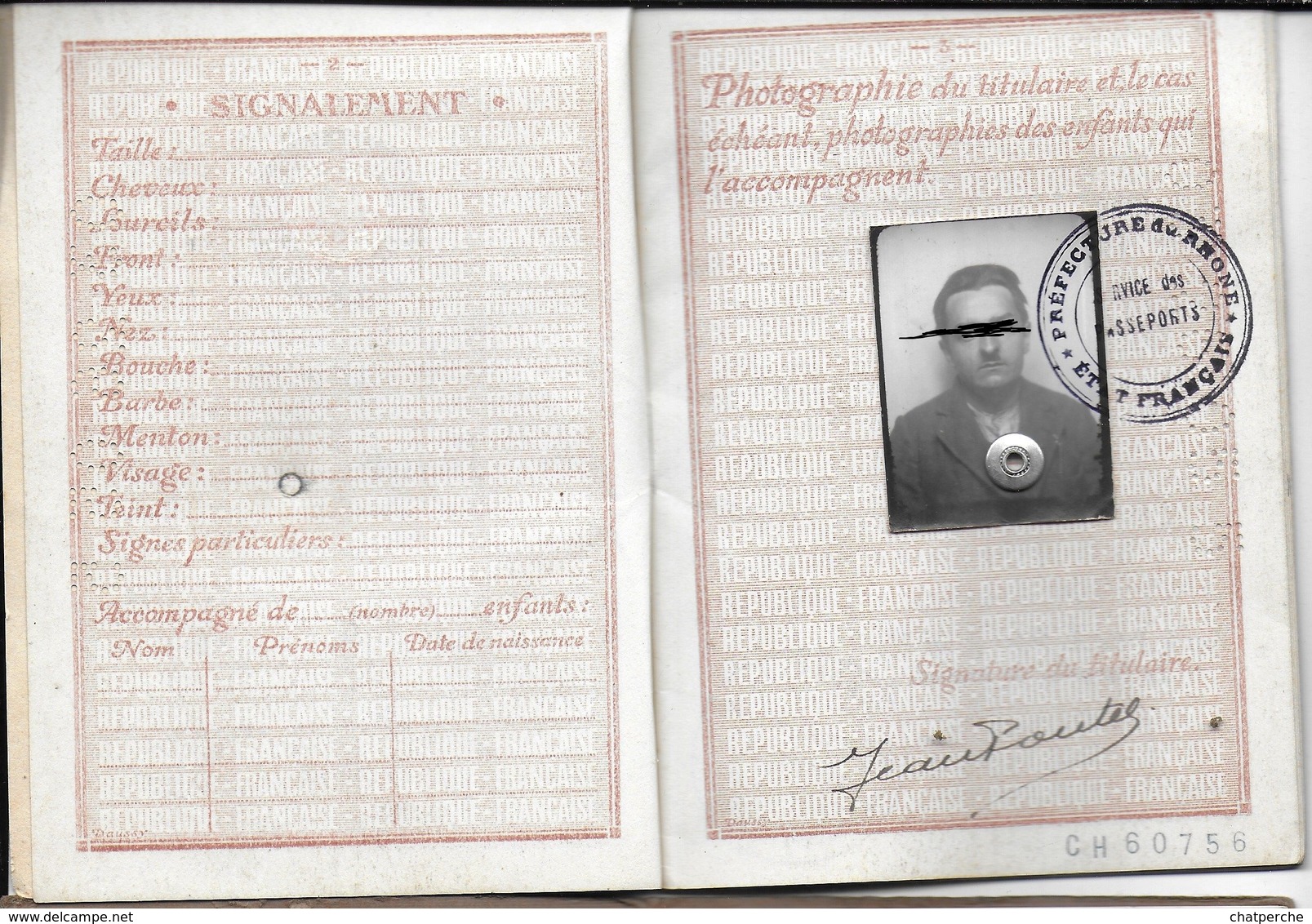 DOCUMENT PASSEPORT FRANÇAIS DÉLIVRE EN 1943 PAR PRÉFECTURE RHONE  TIMBRE FISCAL GRATUIT CACHET NAZI POUR ALLEMAGNE STO ? - Collections