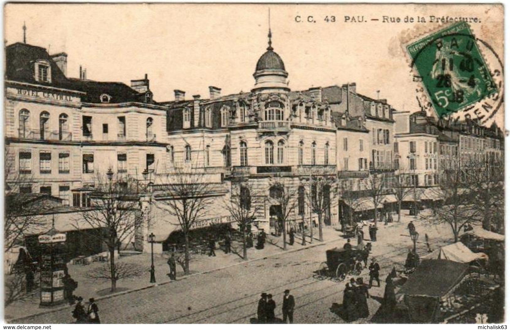 31oz 929 CPA - PAU - RUE DE LA PREFECTURE - Pau