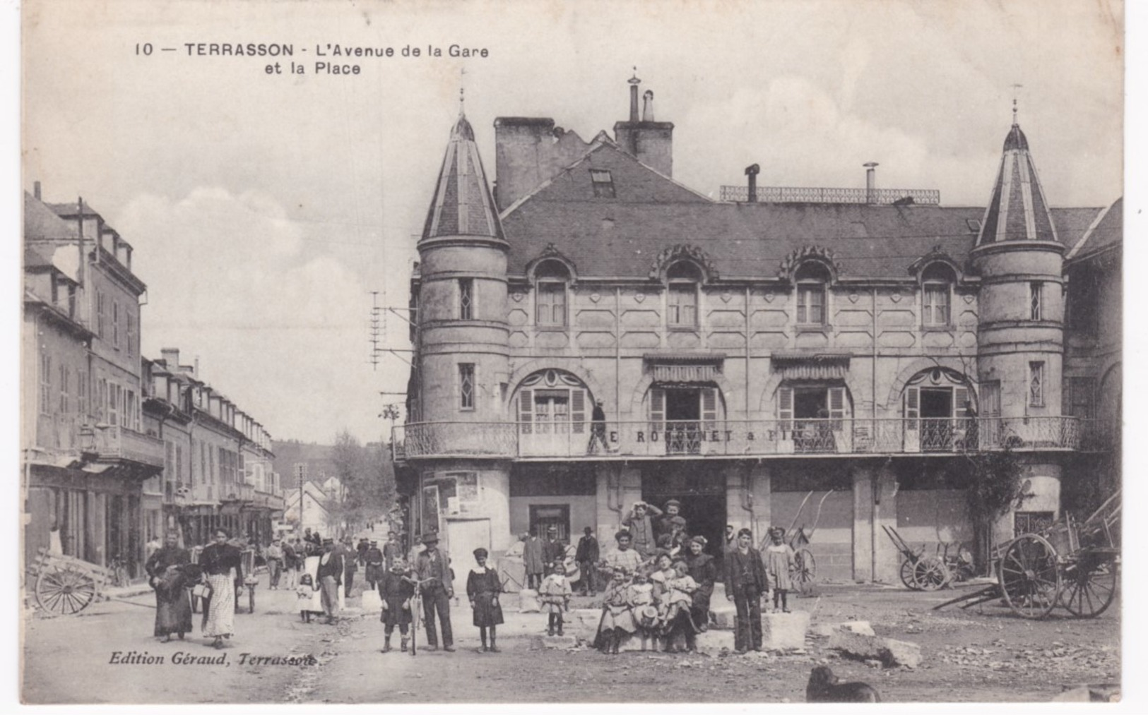 24 Dordogne -  TERRASSON -  Avenue De La Gare Et La Place - 1909 - Sonstige & Ohne Zuordnung