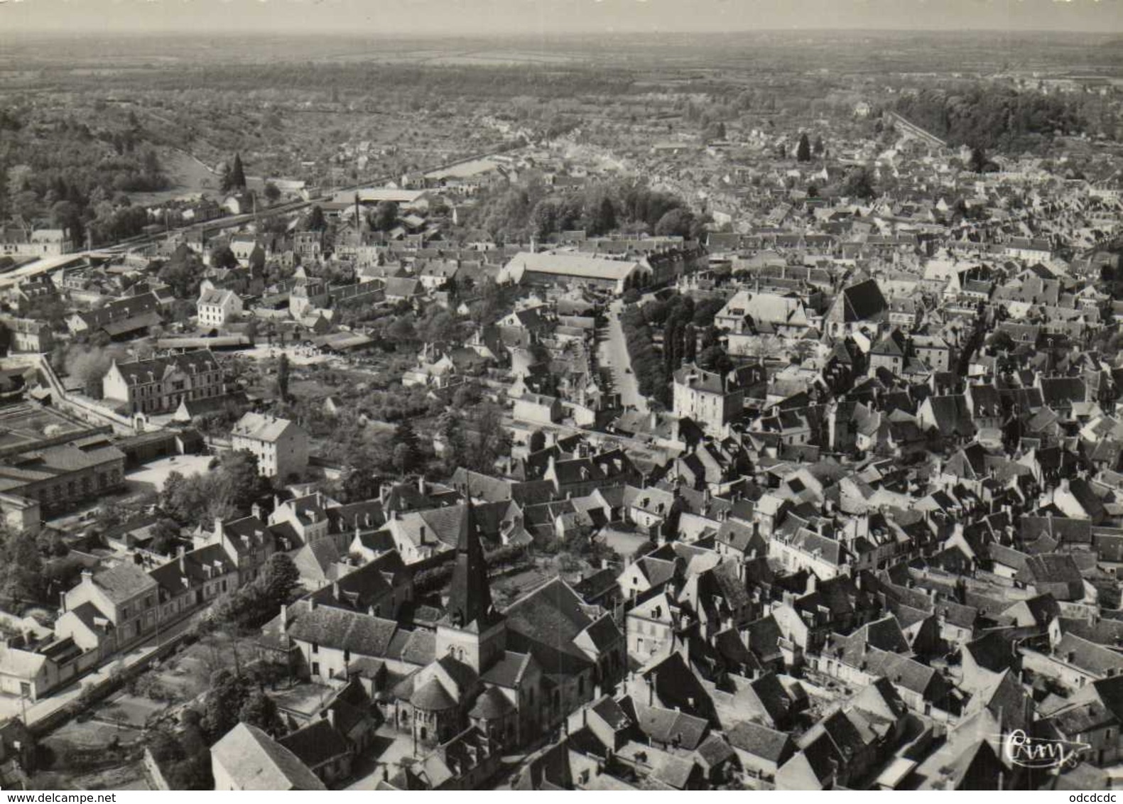 CPSM Grand Format ST AMAND MONTROND (Cher )  Vue Aerienne 5 RV  Combier - Saint-Amand-Montrond