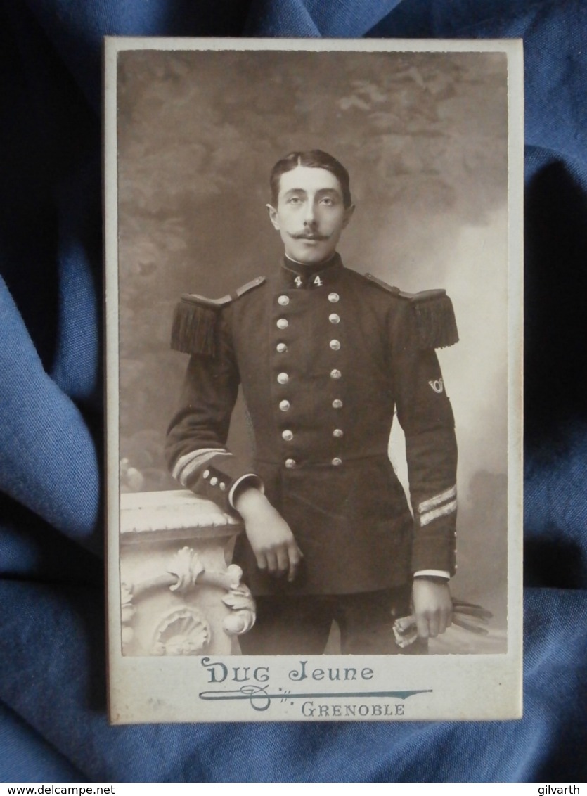 Photo CDV Duc Jeune à Grenoble - Militaire (georges Chansardon) Sergent Du 4e Génie, Insigne Bon Tireur L450 - Old (before 1900)