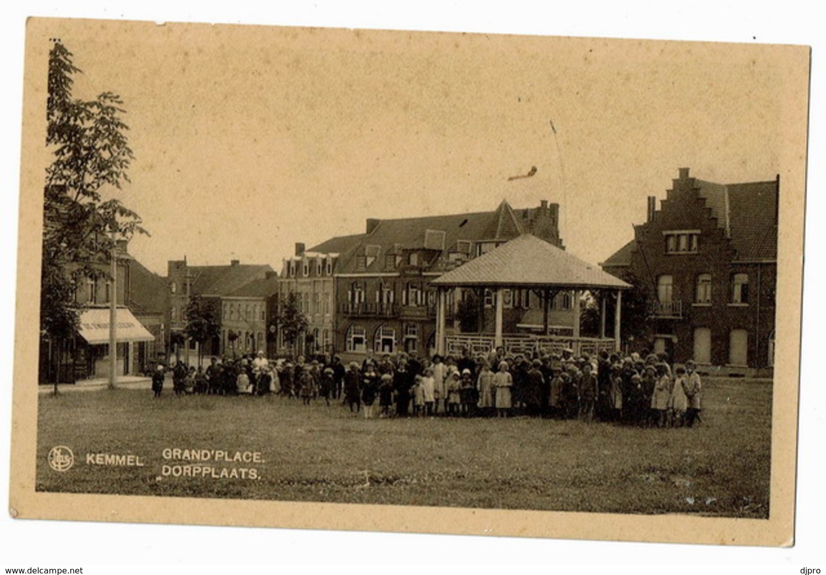 Kemmel   Dorpplaats - Heuvelland