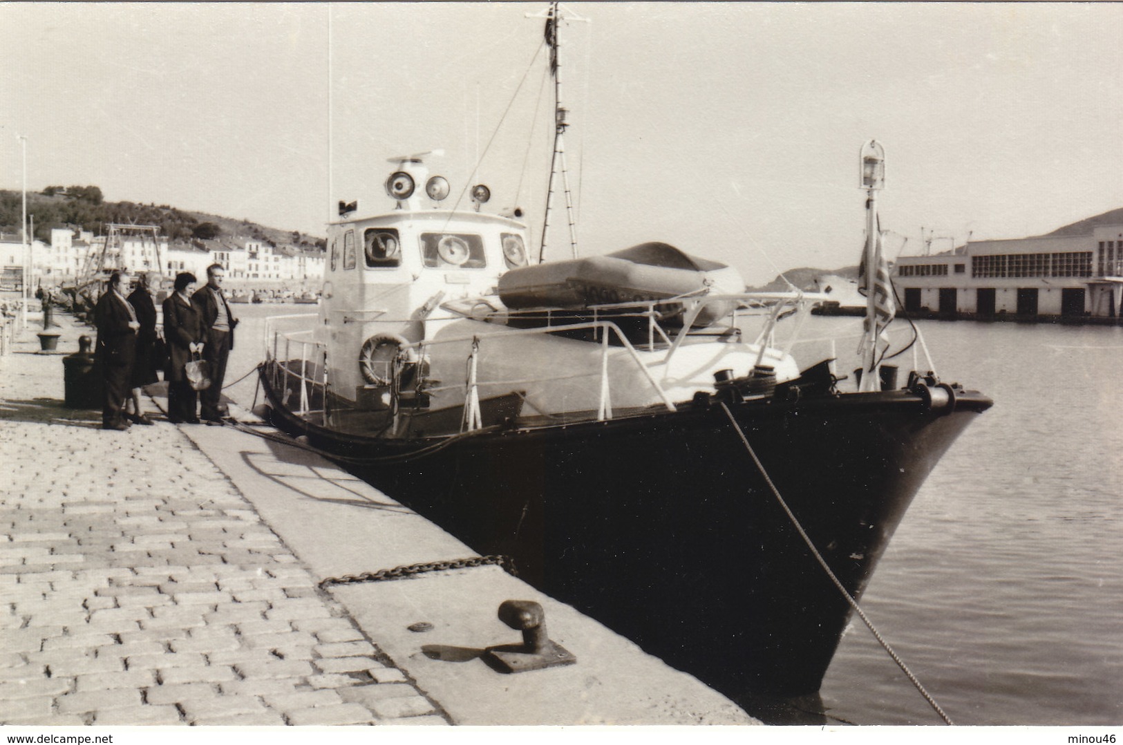 PHOTO 14.3./9.5.CMS CANOT DE LA SNSM " JOANNES NOEMI " EN1976 .A PORT VENDRES.T.B.ETAT .A SAISIR .PETIT PRIX. - Barche