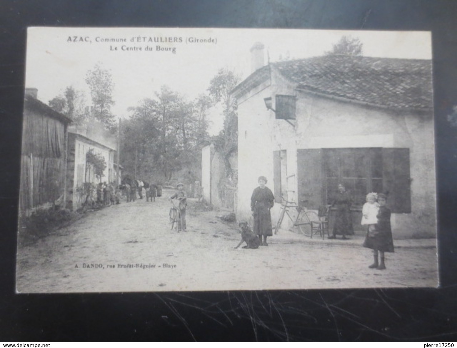 Azac Commune D'etauliers Le Centre Du Bourg - Autres & Non Classés