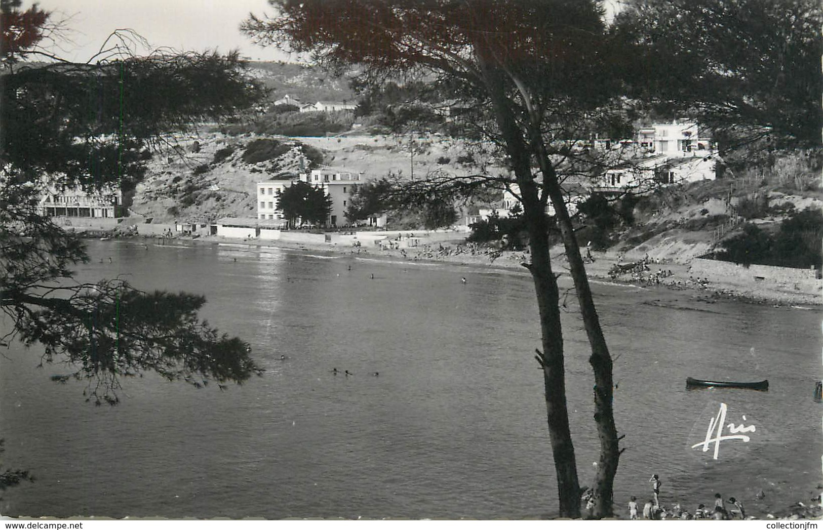 / CPSM FRANCE 83 "Sanary, La Plage De La Gorguette" - Sanary-sur-Mer