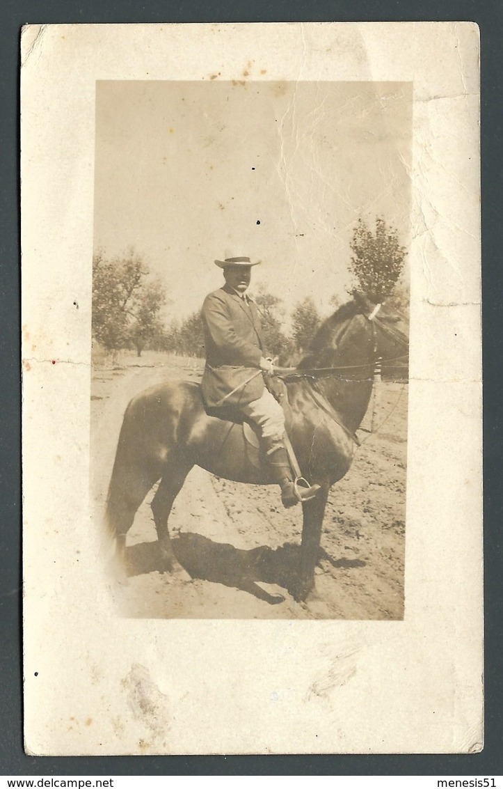 Lot De 2 CPA Photos Homme Cavalier à Cheval Et Dans Sa Plantation De CORDOBA - A Identifier