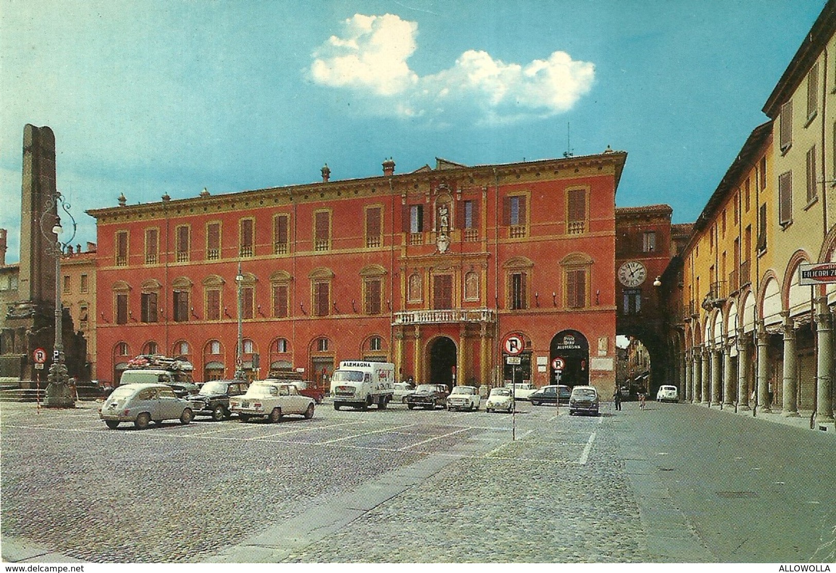 4457 "IMOLA-PIAZZA MATTEOTTI-PALAZZO COMUNALE"CAMION GELATI ALEMAGNA-AUTO '60-CART. POST.ORIG. SPED 1979 - Imola