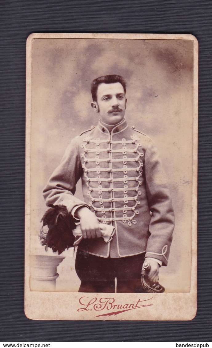 Photo Originale Cdv L. Bruant Meaux Portrait Militaire Hussard 44 è Regiment De Hussards ( Delille 1898 ) - Guerre, Militaire