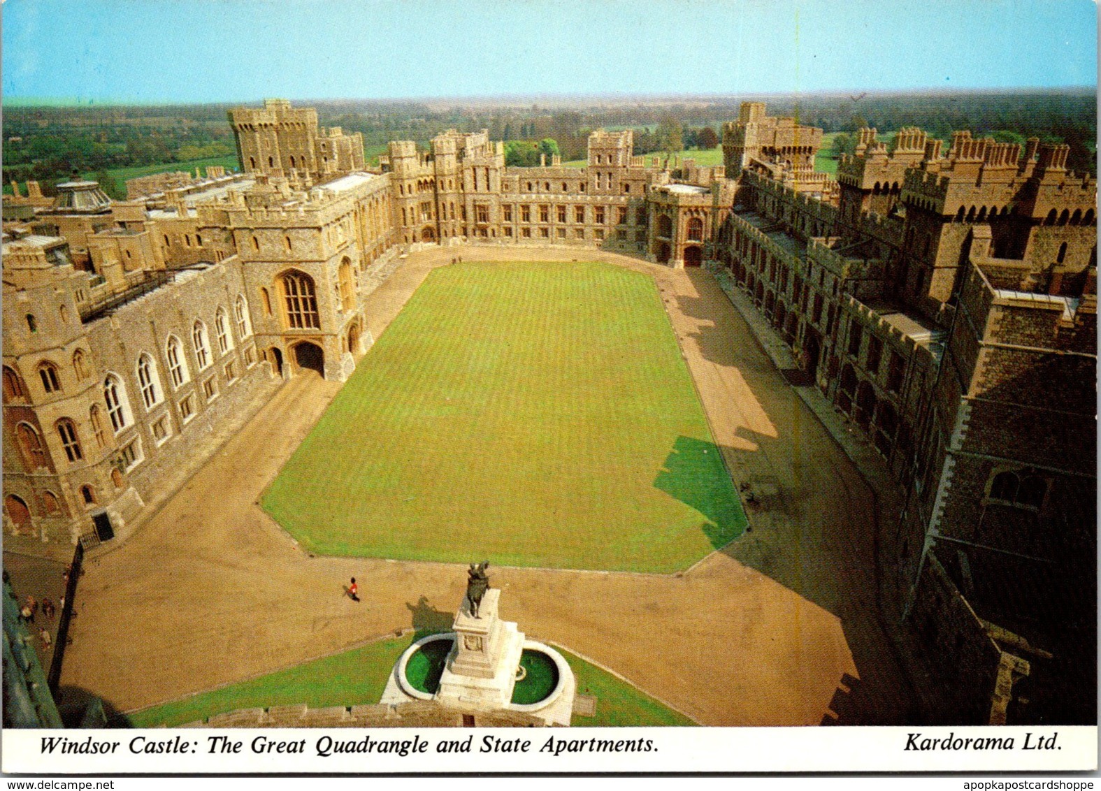 England Windsor Castle The Great Quadrangle And State Apartments - Windsor Castle