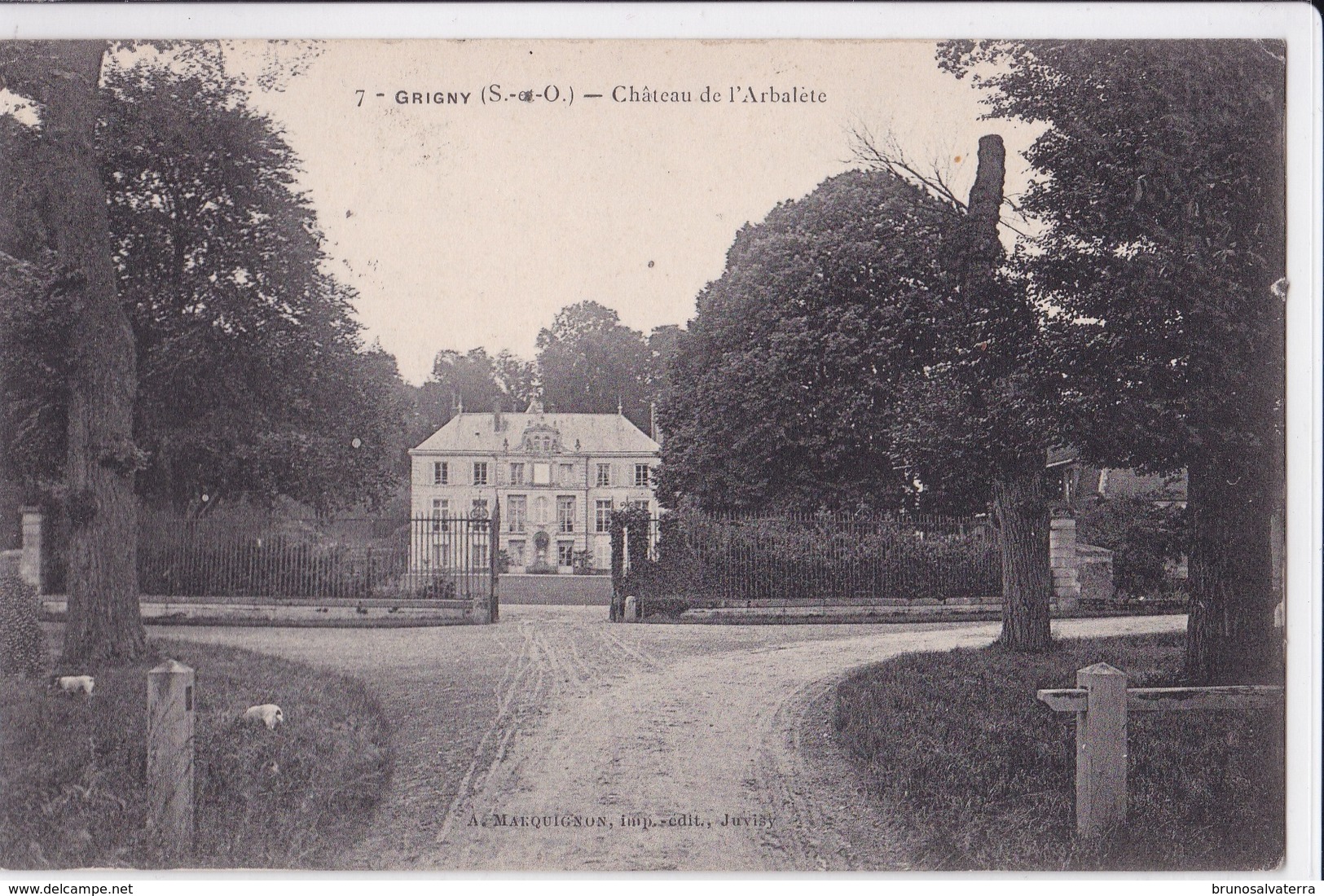 GRIGNY - Château De L'Arbalète - Grigny