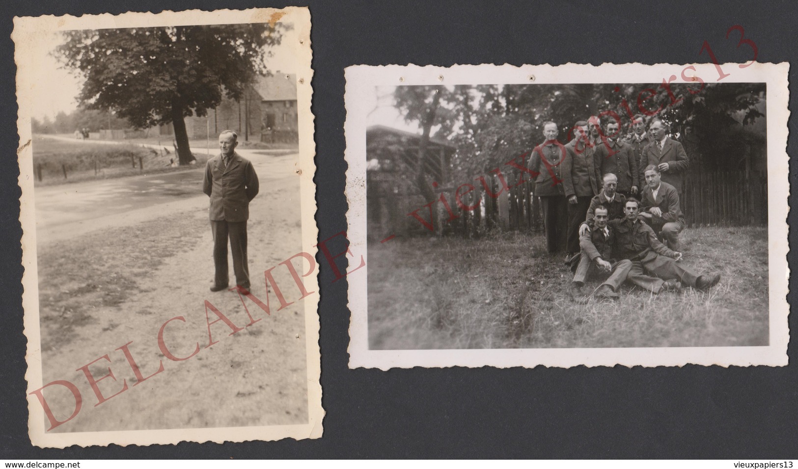 2 Petites Photos Amateur 1943 Avec Cachet Censure STALAG VIII A 46 GEPRÜFT Prisonniers De Guerre WW2 POW - 9X6 Cm. - Guerre, Militaire