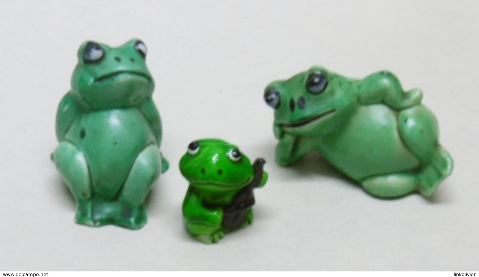 3 Miniatures De GRENOUILLES En Plastique - Bibelot Animaux Grenouille - Animals