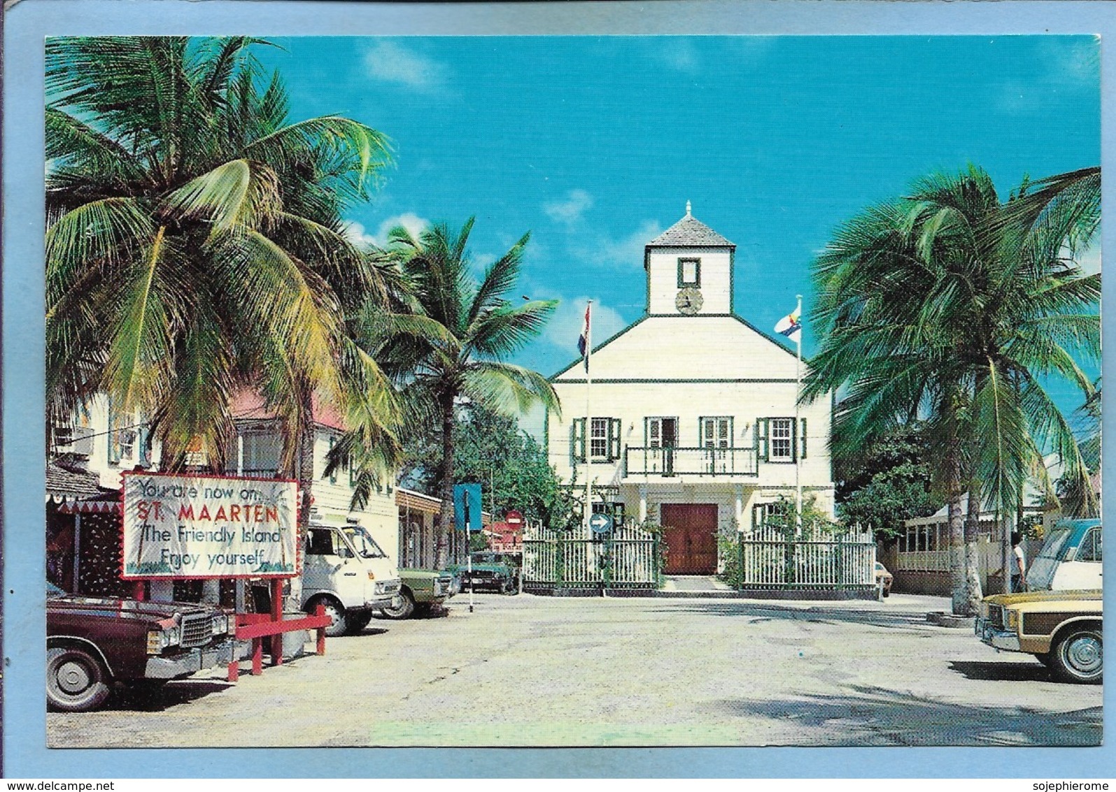 Sint Maarten Historic Post Office And Court In Philipsburg (Netherlands Antilles) Voitures Cars Truck - Sint-Marteen