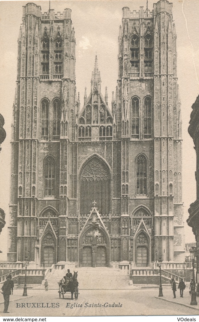 CPA - Belgique - Brussels - Bruxelles - Eglise Sainte-Gudule - Monuments, édifices