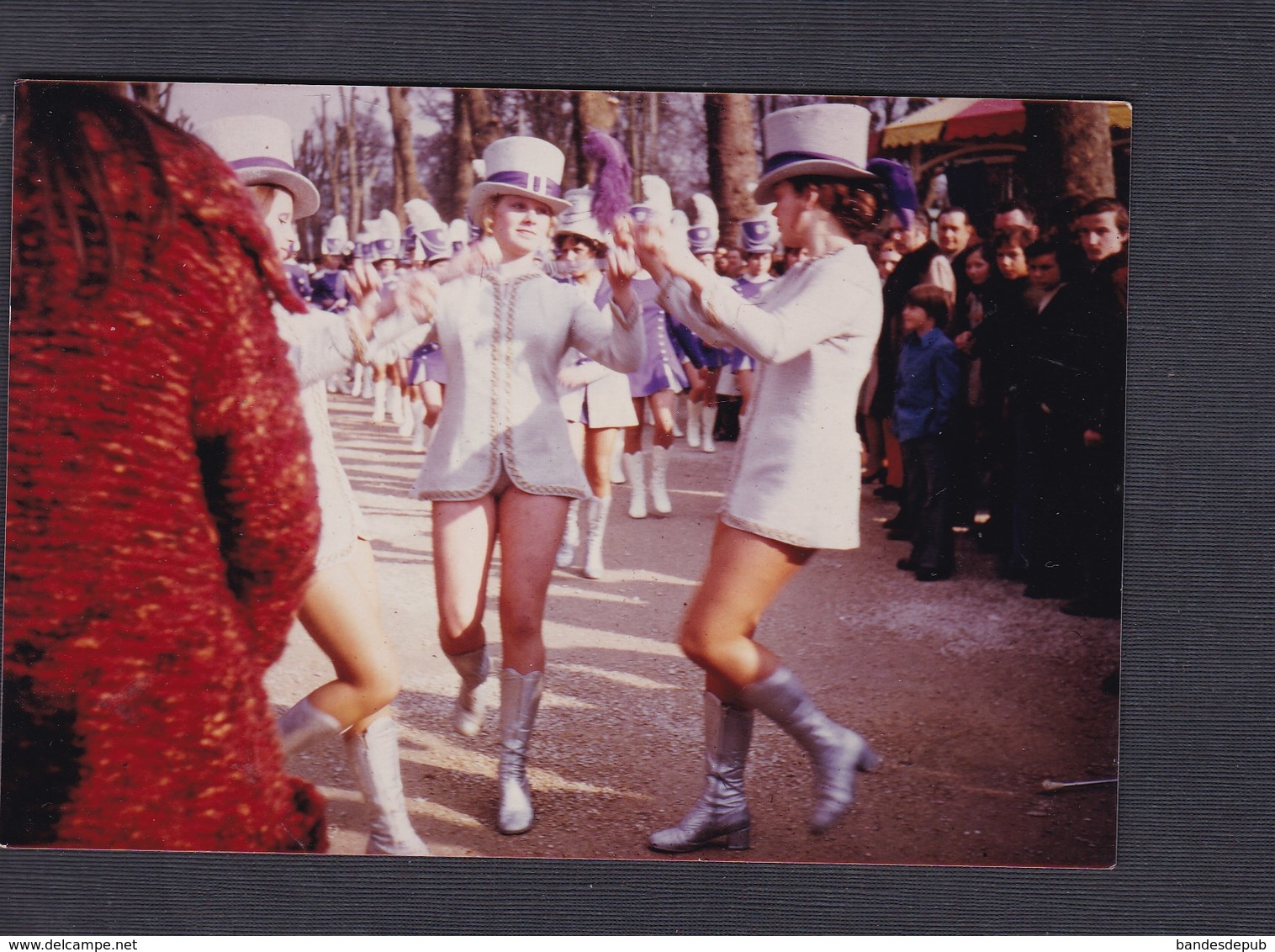 Photo Originale Vintage St Saint Dizier Majorettes Les Violettes Bragardes Majorette Danse - Pin-up