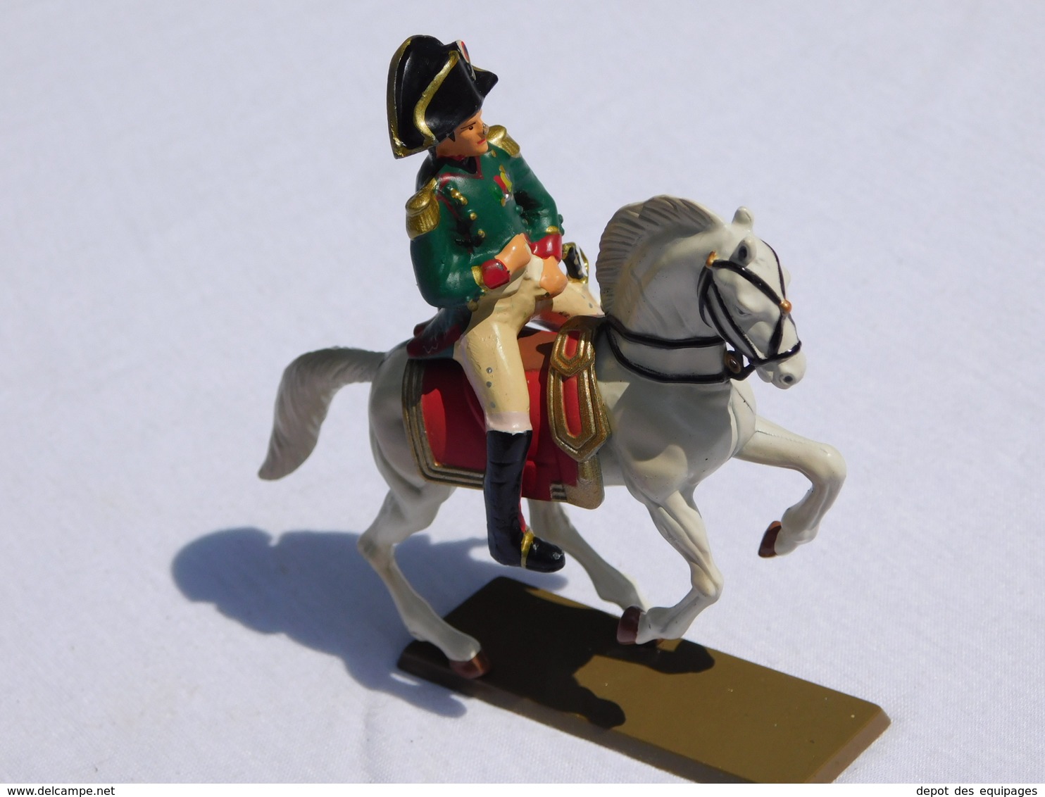 LOT 10 SOLDATS DE PLOMB - NAPOLEON 1° A CHEVAL - PAR STARLUX - ETAT 100% NEUF