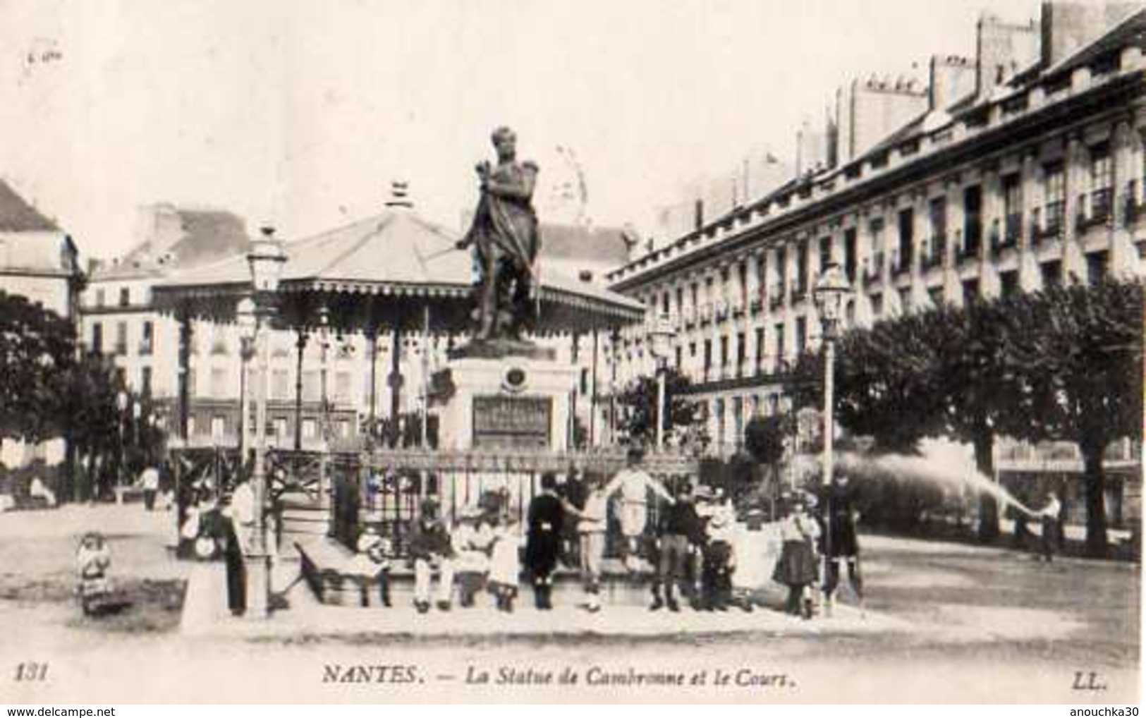 44 - NANTES STATUE DE CAMBRONNE ET LE COURS - Nantes