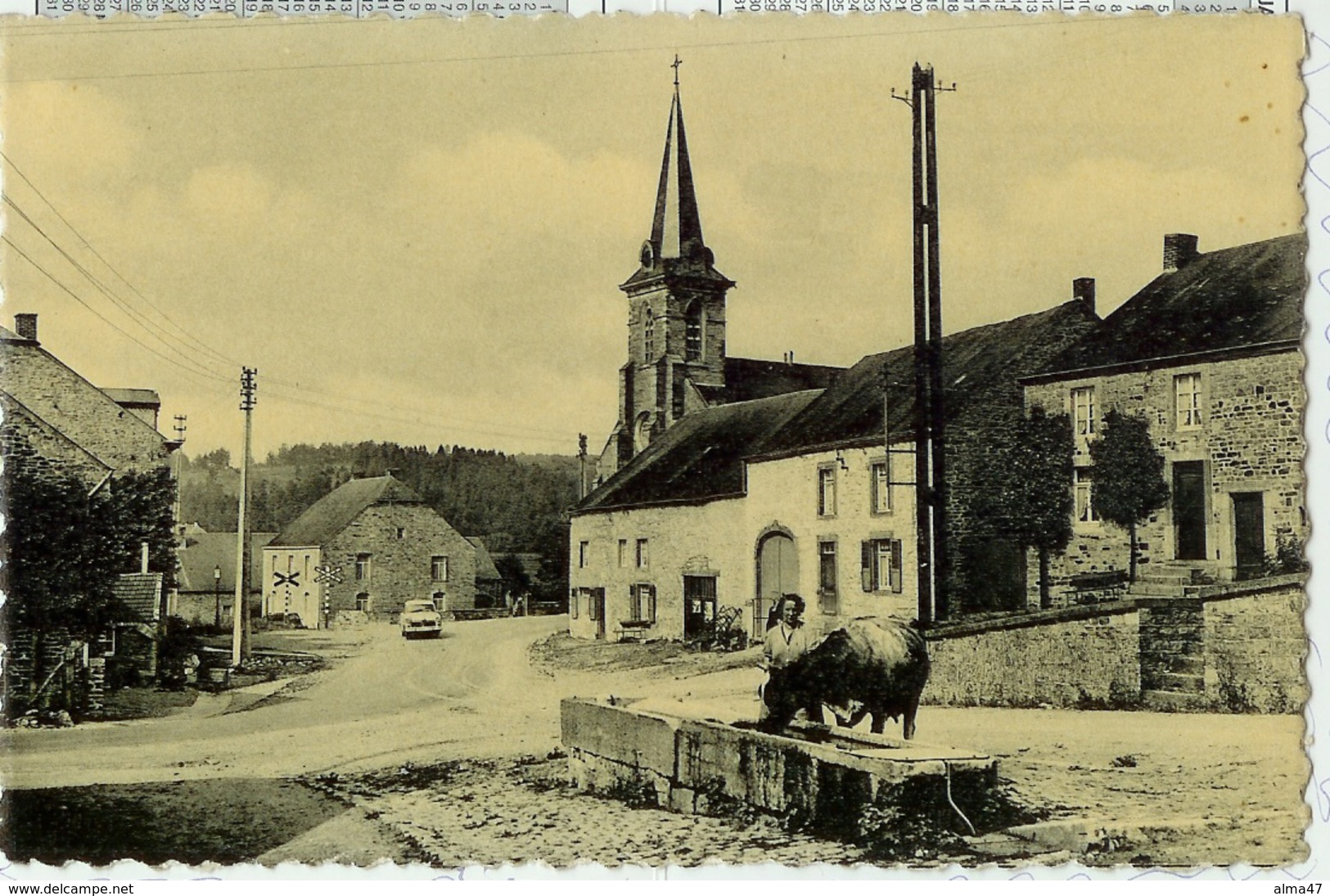 Resteigne - Centre Village Dame Et Vache à L'abreuvoir - Pas Circulé - Editions Arduenna Pour La Maison ZAbus Lambert - Tellin