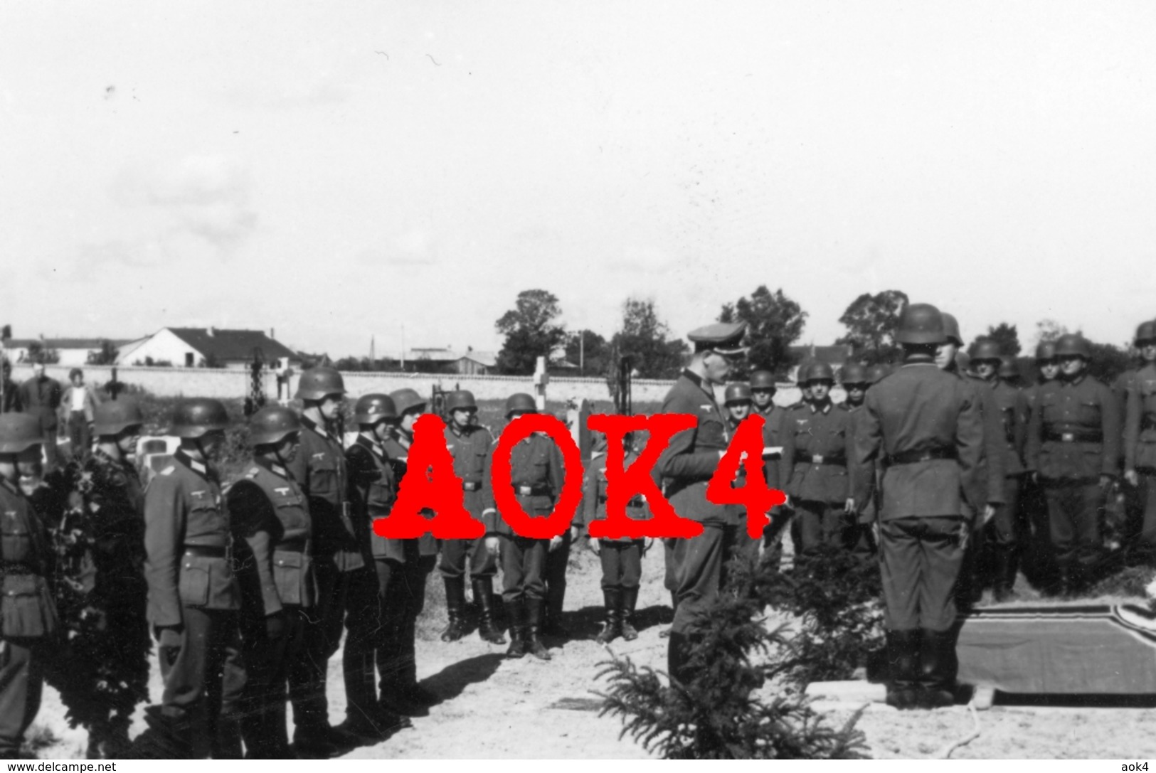 85 Vendee LA ROCHE SUR YON Enterrement Cimetiere Occupation Allemande Wehrmacht 1940 IR 465 Pornichet Reck Cossebaude - Guerre, Militaire