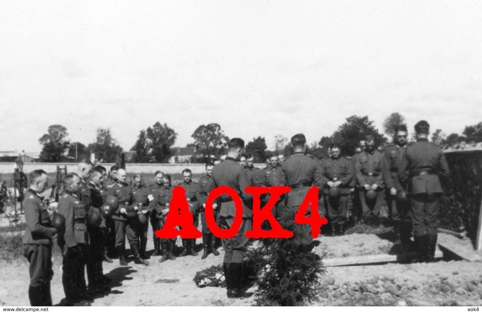 85 Vendee LA ROCHE SUR YON enterrement cimetiere occupation allemande Wehrmacht 1940 IR 465 Pornichet Reck Cossebaude