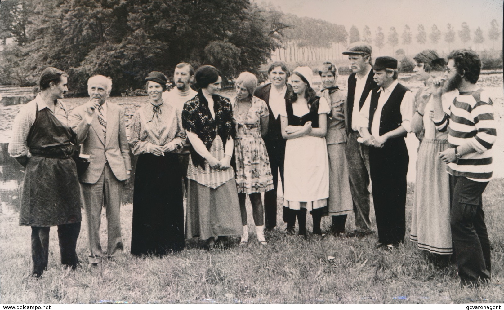 BACHTE MARIA LEERNE --  FOTO 1973 = 15 X 8  CM ==   TONEELKRING OOIDONK - Deinze