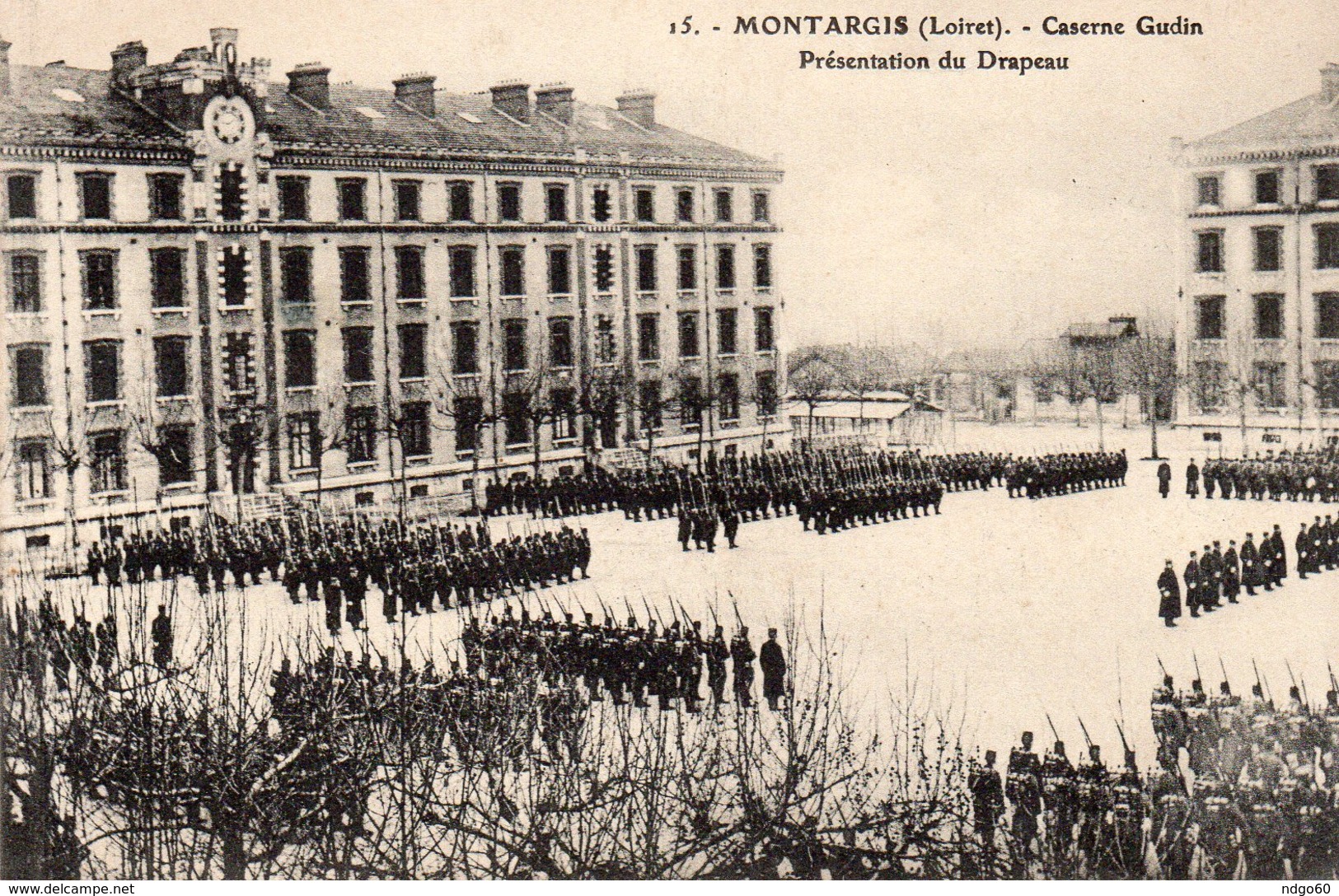 Montargis - Caserne Gudin - Présentation Du Drapeau - Montargis