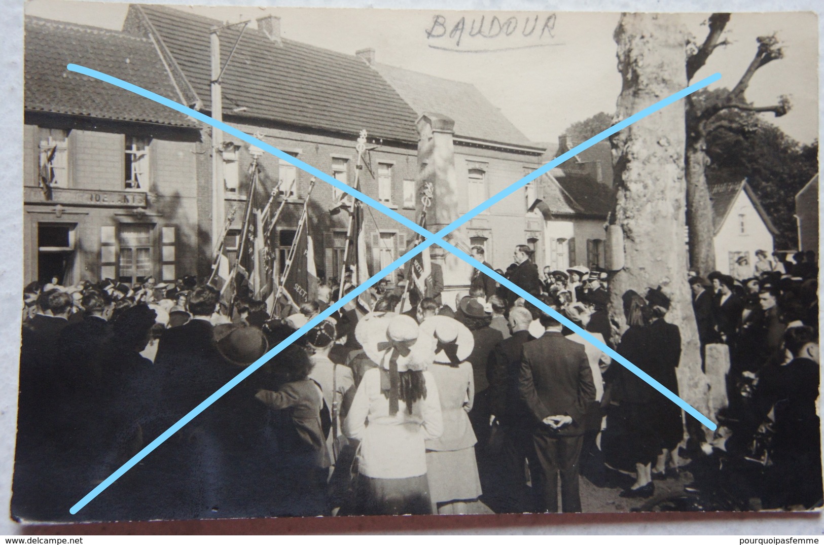 Photo BAUDOUR Ghlin Saint Ghislain Manifestation Patriotique Au Monulment Aux Morts 1914 18 Hainaut - Lieux