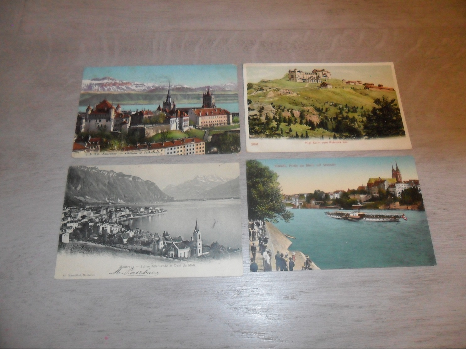 Beau lot de 60 cartes postales de Suisse    Mooi lot van 60 postkaarten van Zwitserland  Switserland  Svizzera  Sweiz