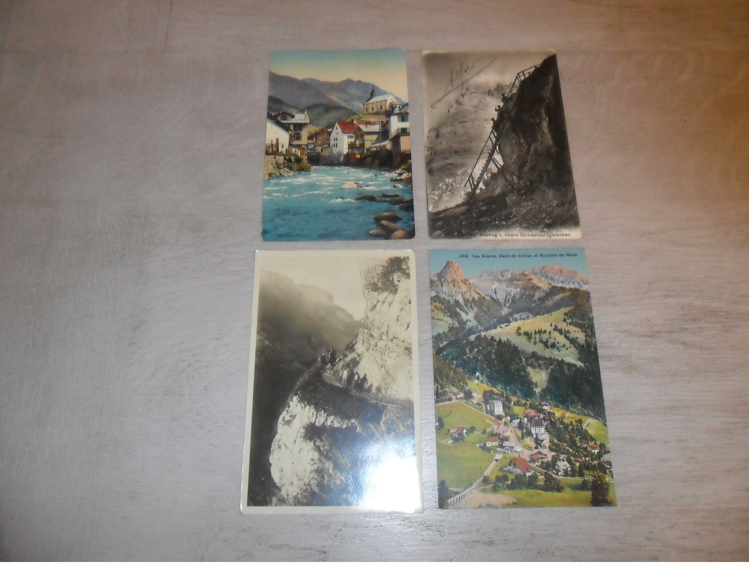 Beau lot de 60 cartes postales de Suisse    Mooi lot van 60 postkaarten van Zwitserland  Switserland  Svizzera  Sweiz